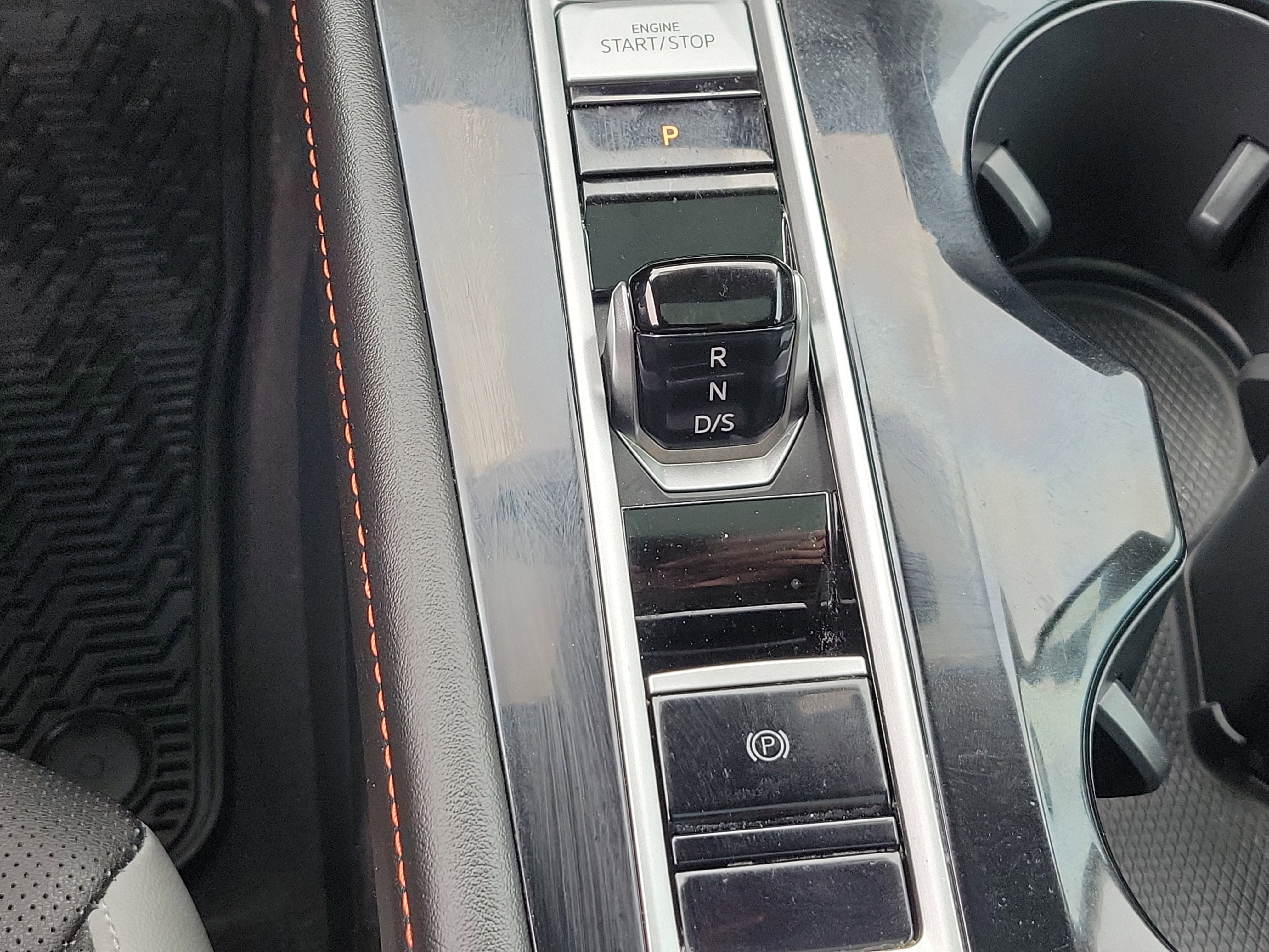 2024 Volkswagen Atlas 2.0T Peak Edition SEL