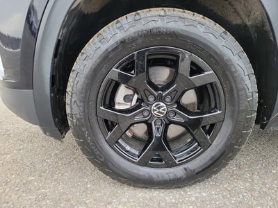 2024 Volkswagen Atlas 2.0T Peak Edition SEL