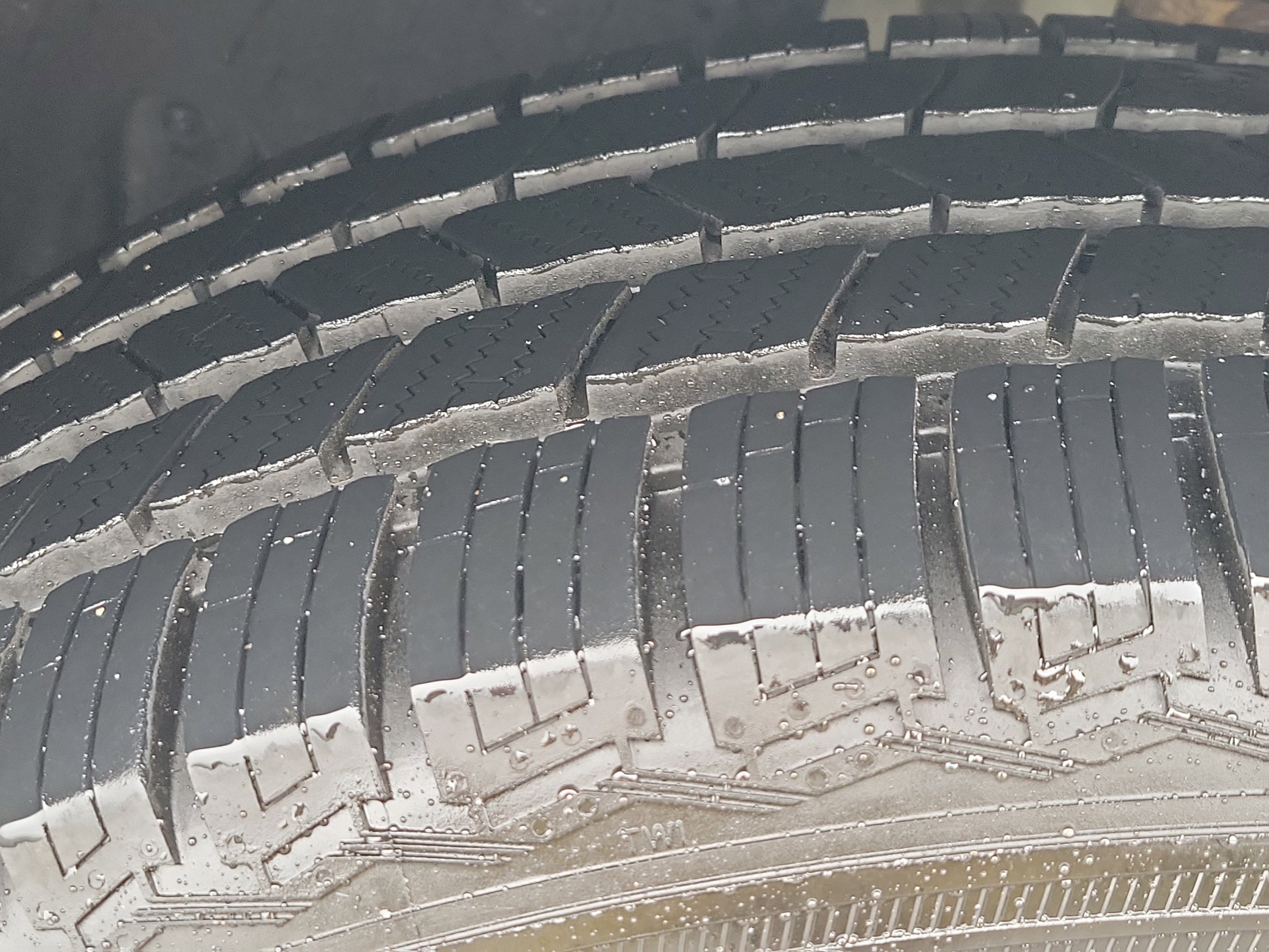 2018 Volkswagen Atlas 3.6L V6 SEL Premium