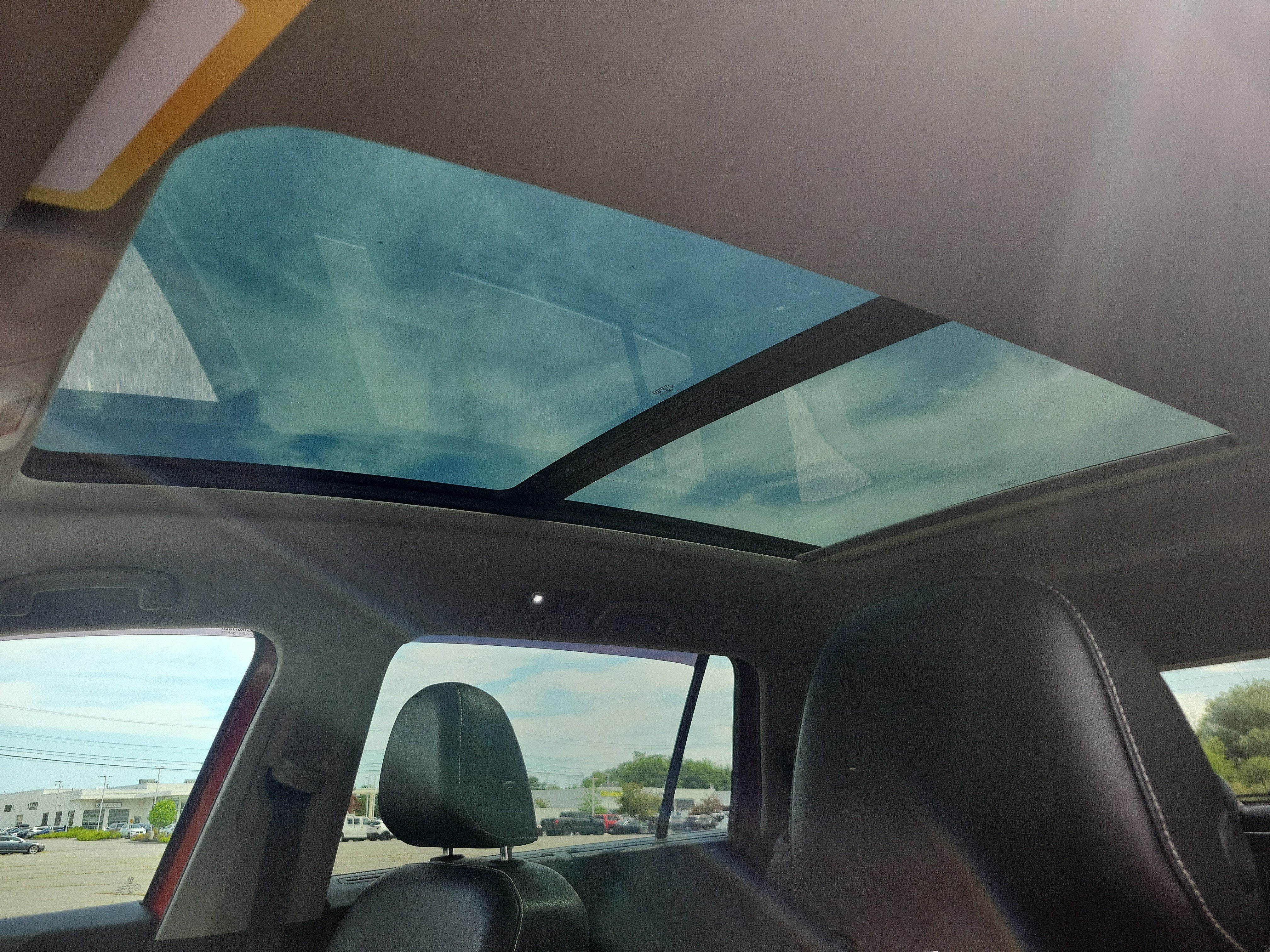 2021 Volkswagen Atlas 3.6L V6 SE w/Technology R-Line