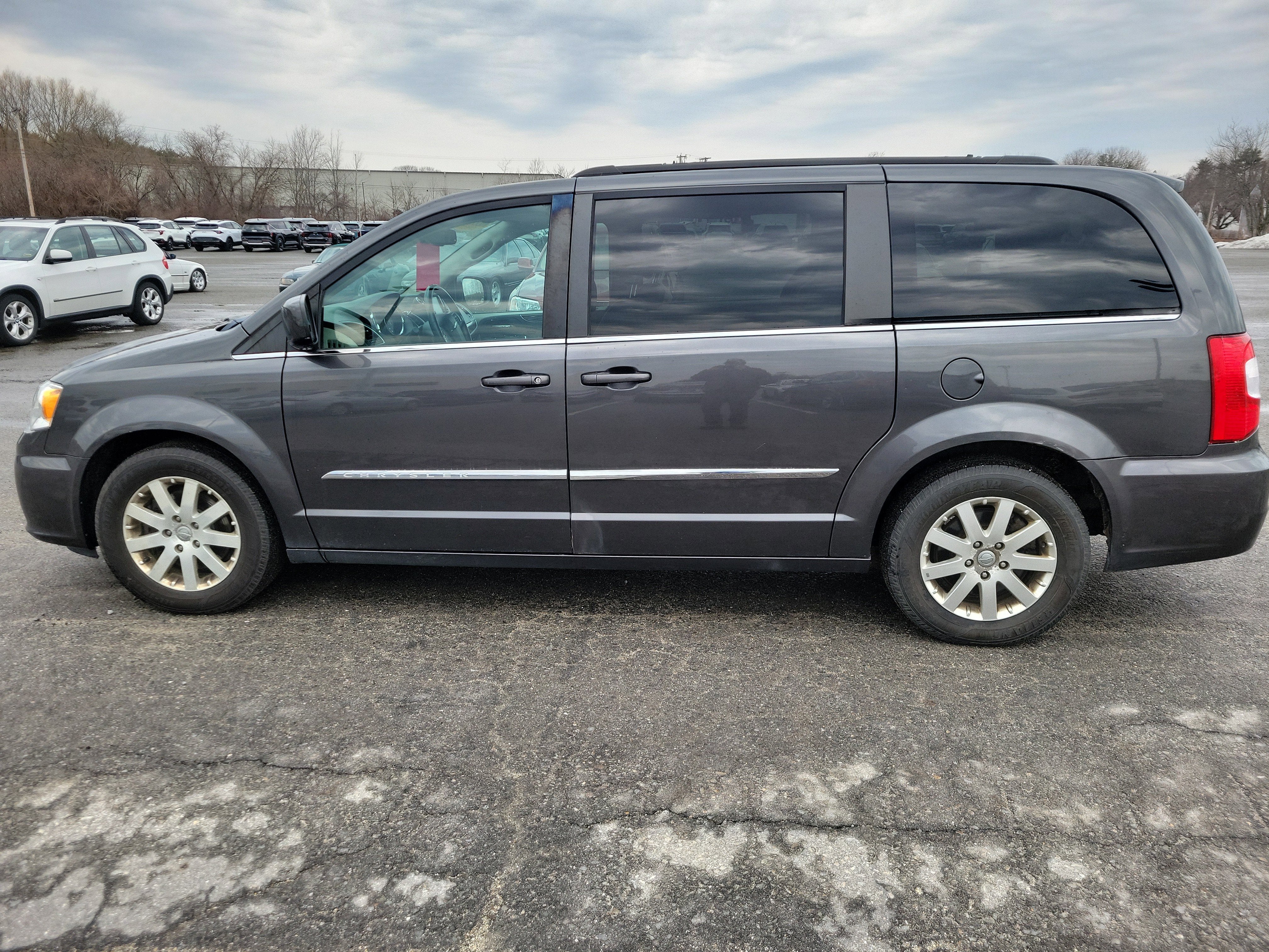 2016 Chrysler Town & Country Touring