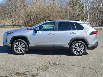 2022 Toyota RAV4 XLE Premium