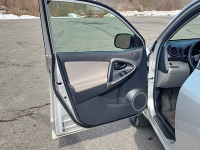 2011 Toyota RAV4 4WD 4dr 4-cyl 4-Spd AT (Natl)