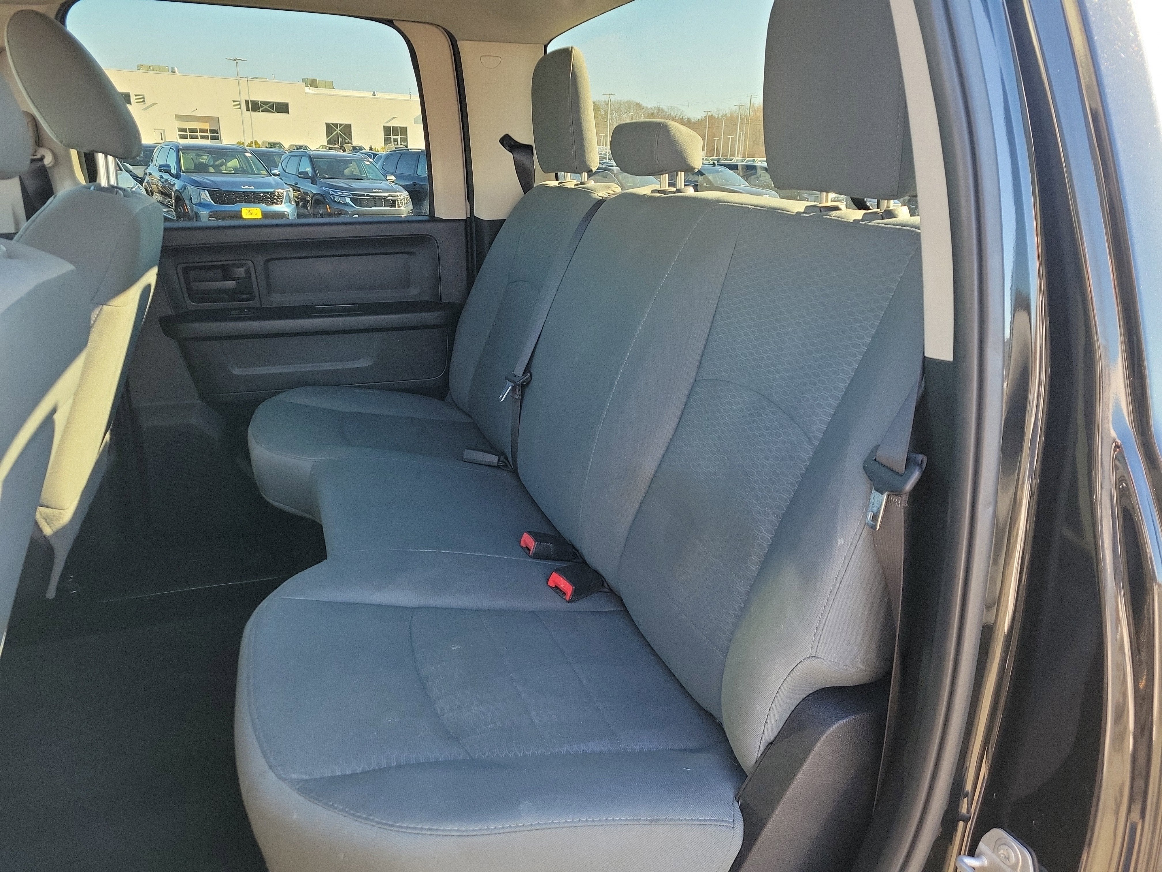 2017 RAM 1500 Express Crew Cab 4x4 5'7" Box