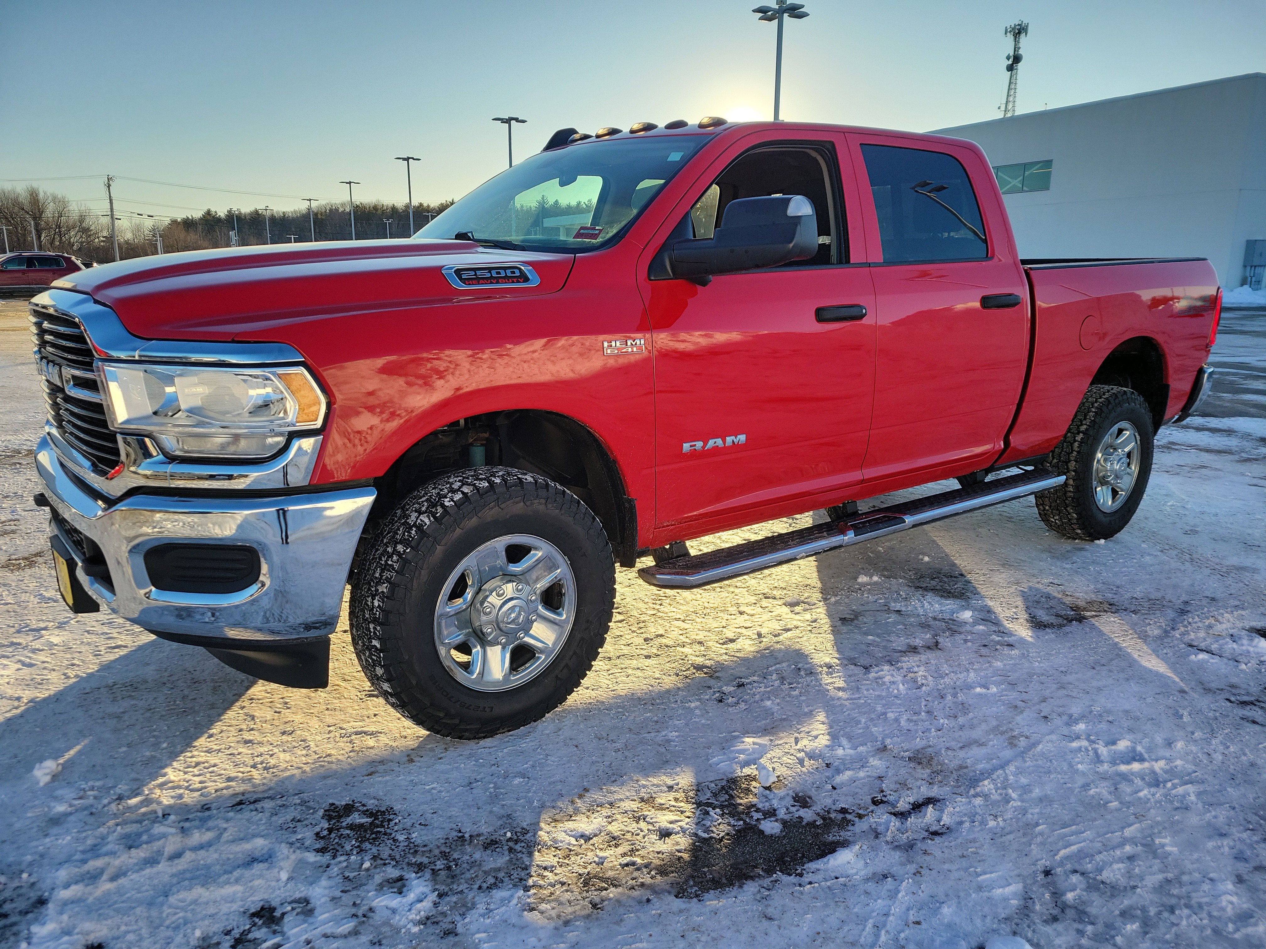 2020 RAM 2500 Tradesman Crew Cab 4X4 6'4" Box