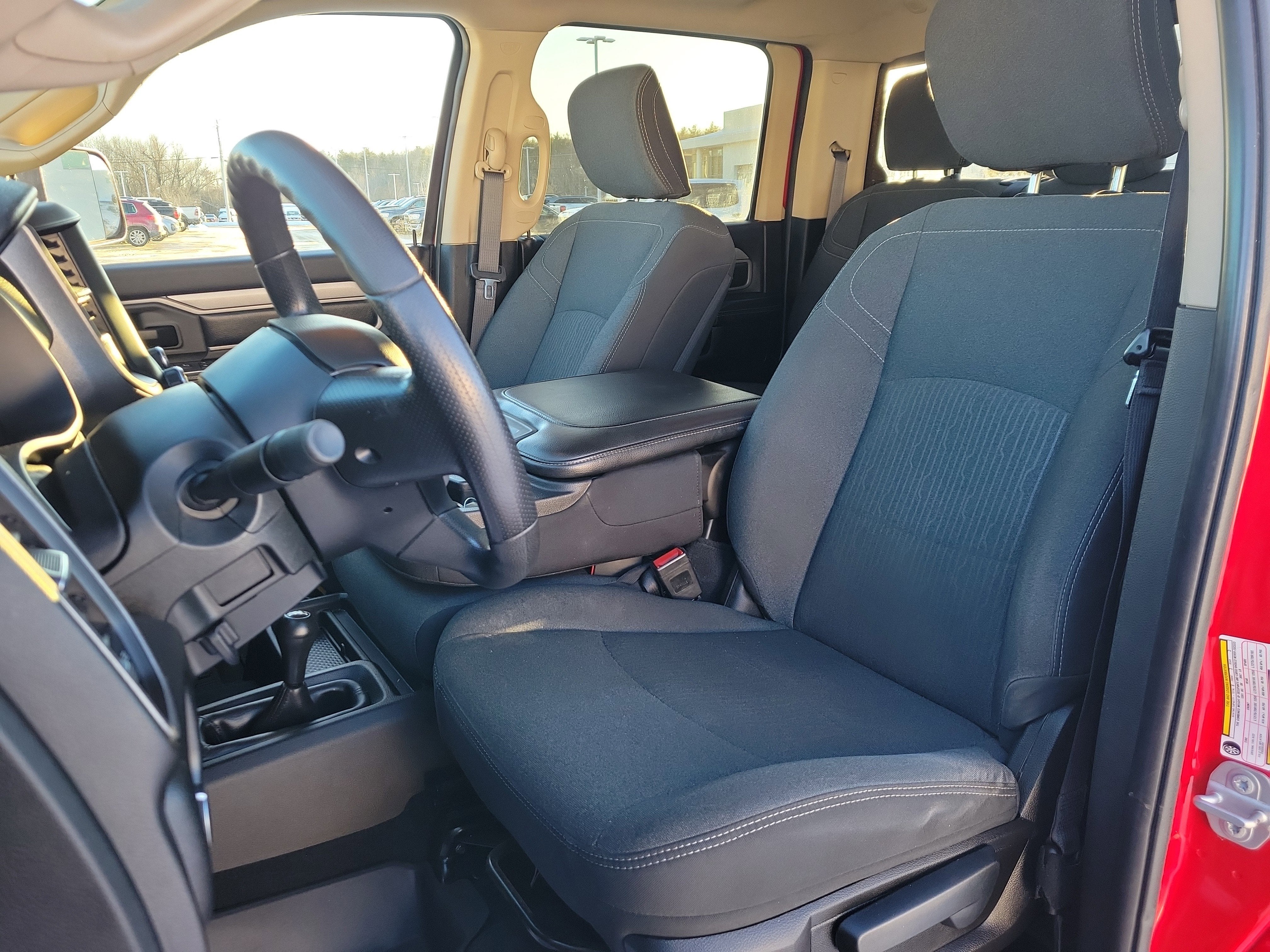 2020 RAM 2500 Tradesman Crew Cab 4X4 6'4" Box