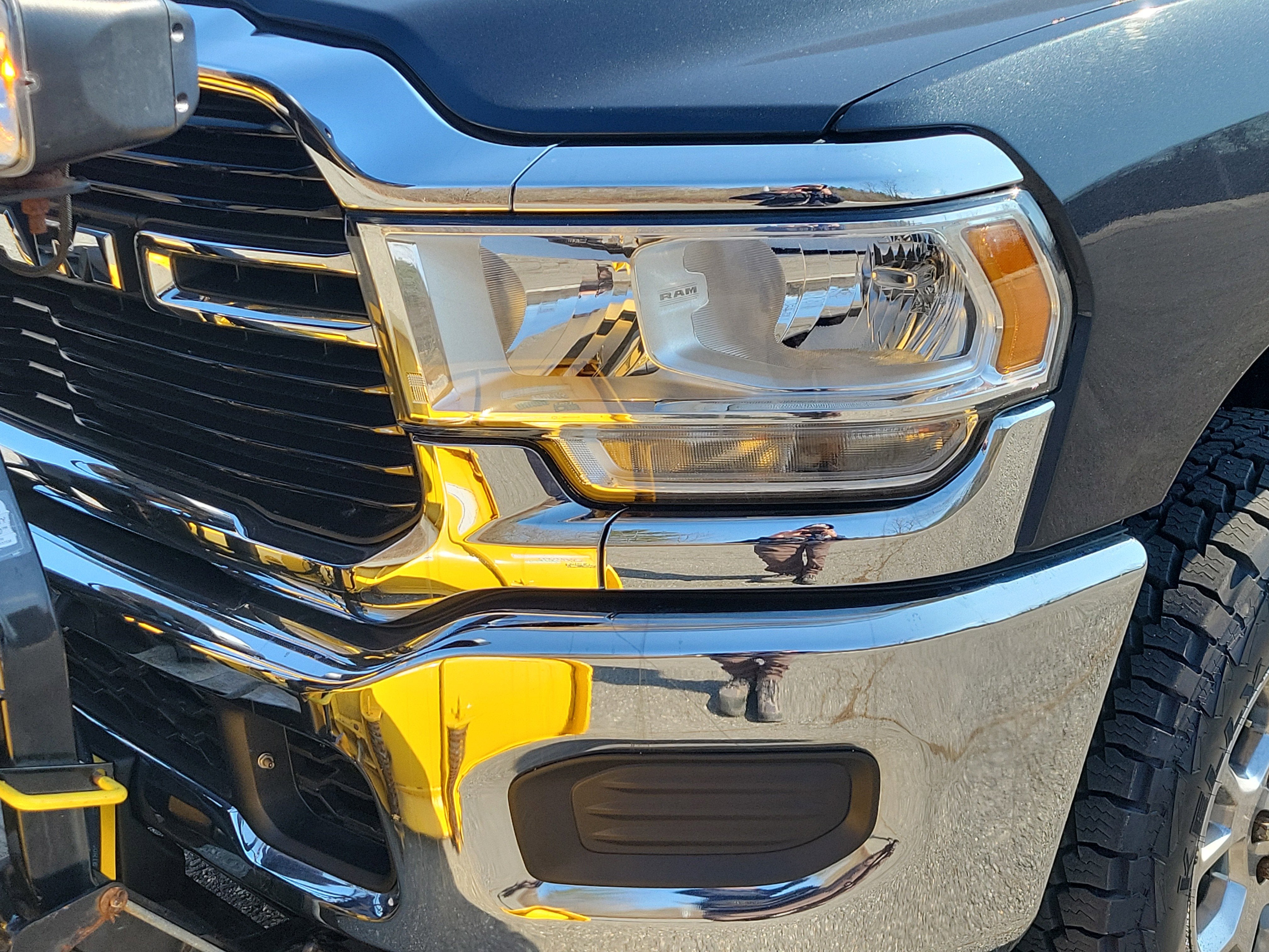 2019 RAM 2500 Big Horn Crew Cab 4x4 6'4" Box
