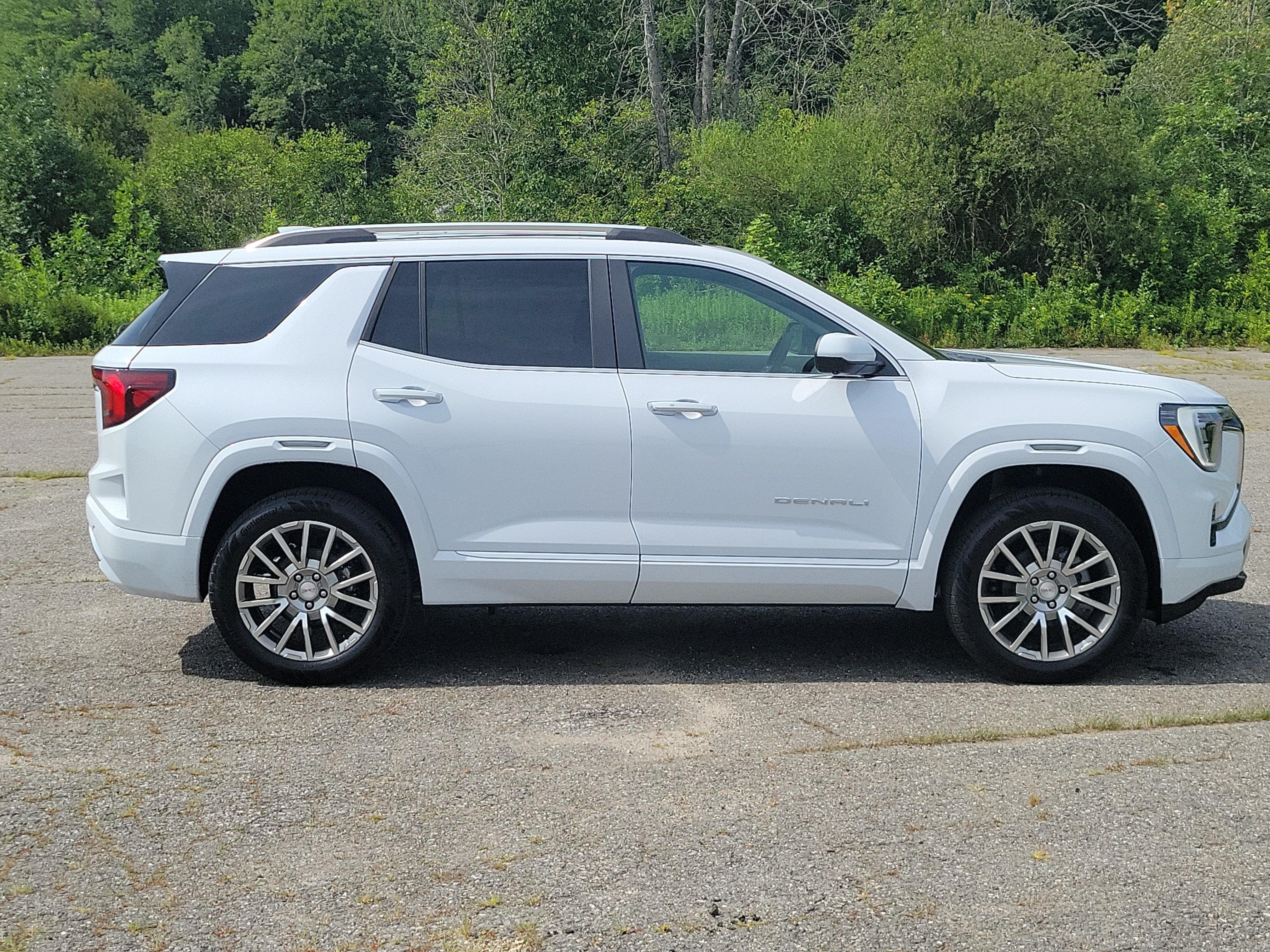 2027 GMC Terrain AWD Elevation
