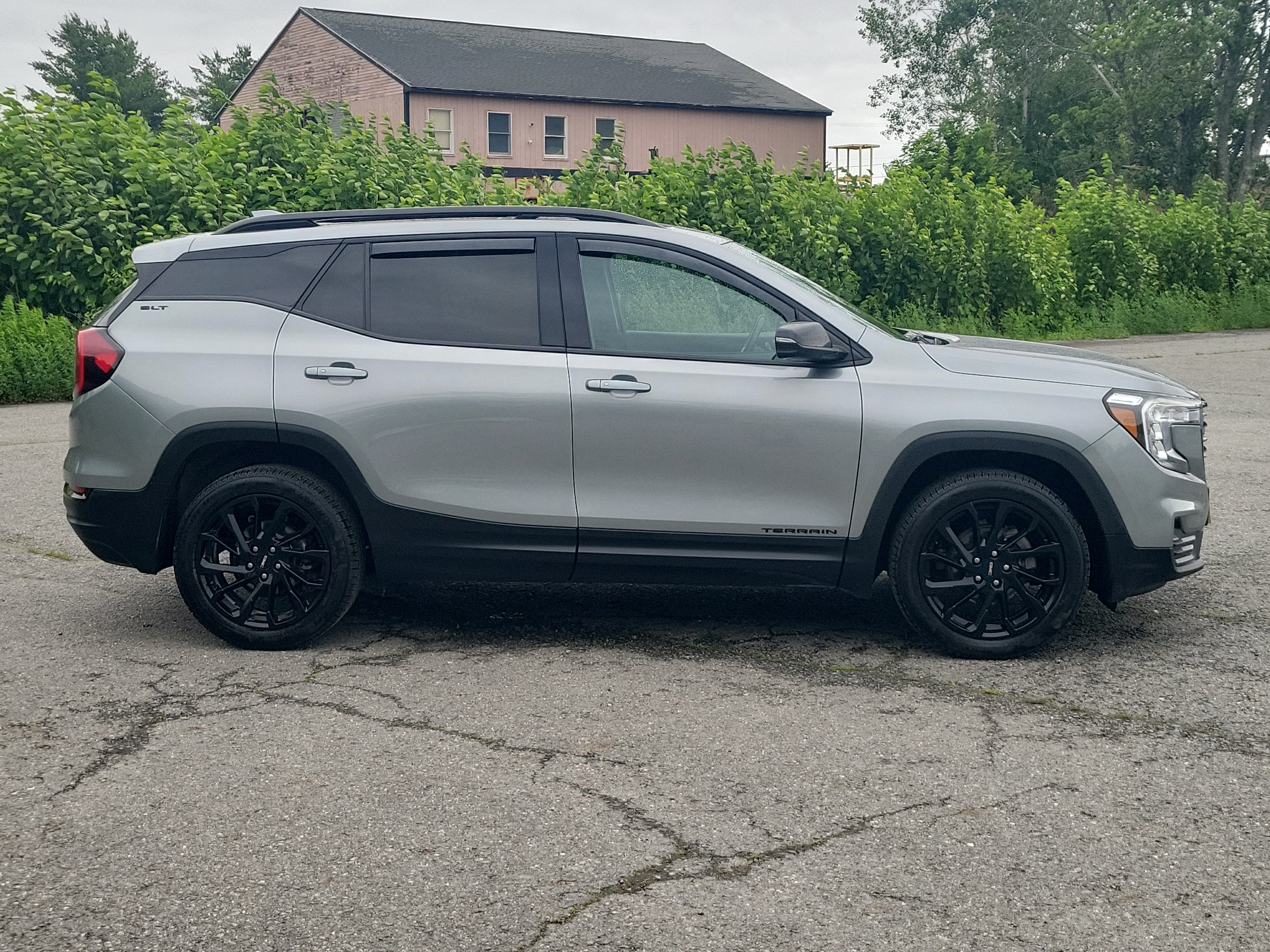 2023 GMC Terrain SLT - Photo 8