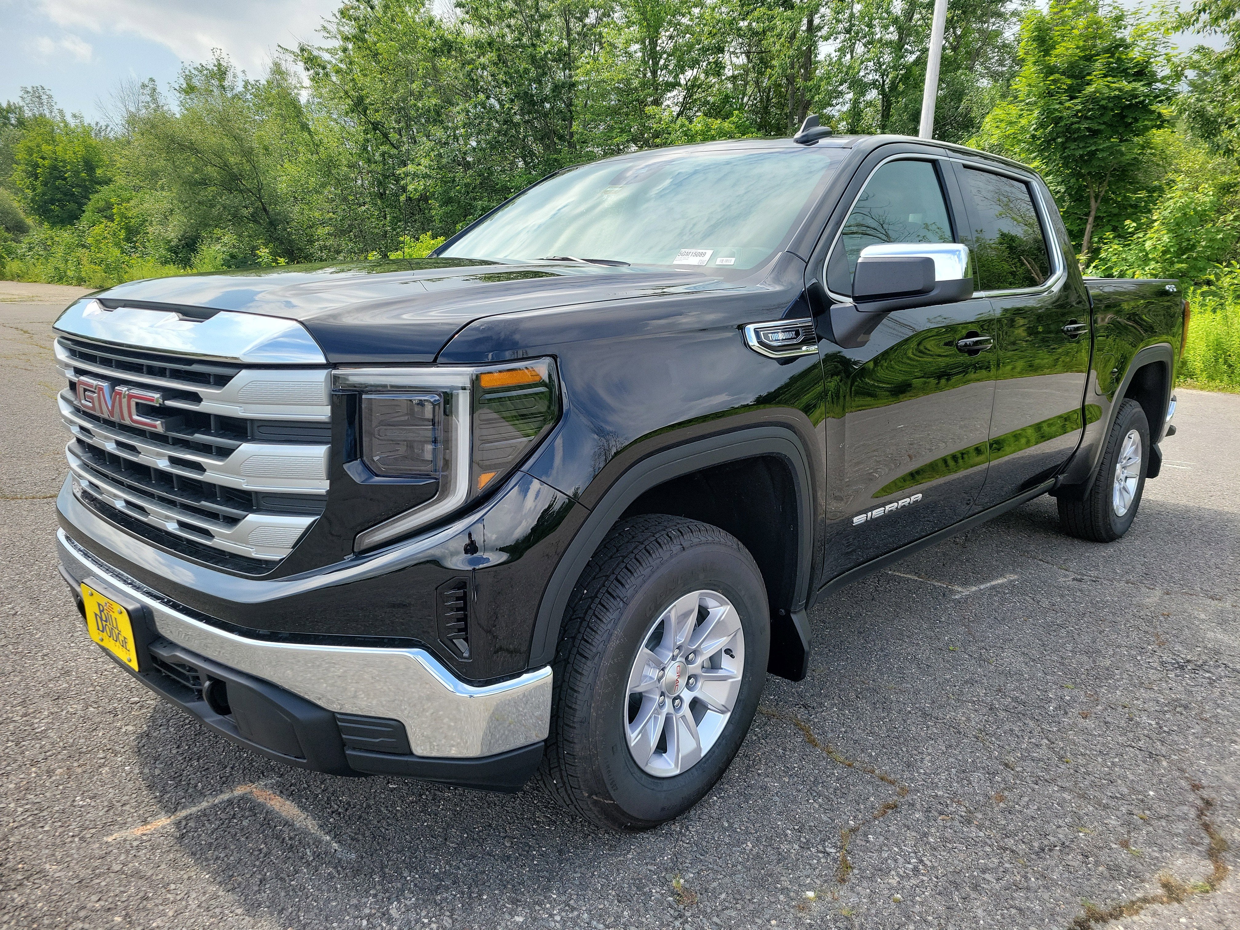 2025 GMC Sierra 1500 SLE