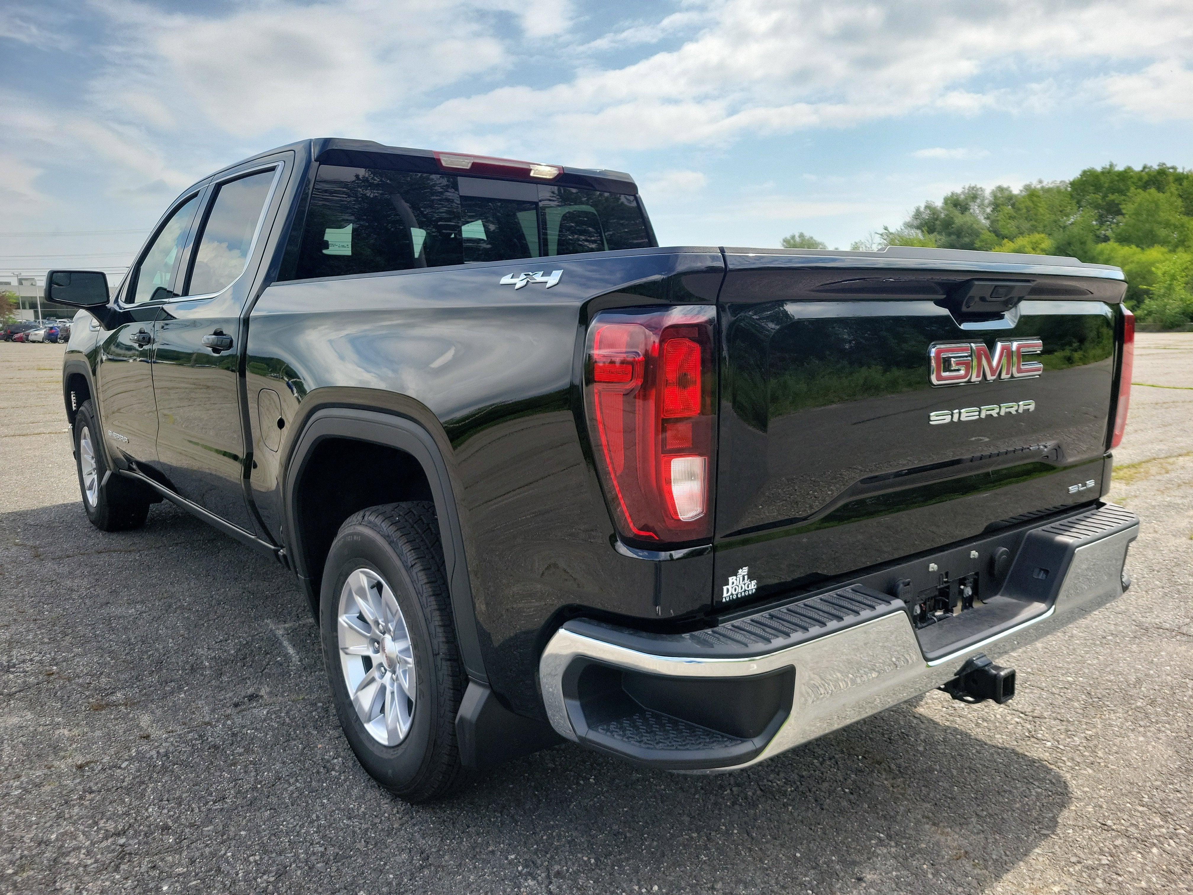 2025 GMC Sierra 1500 SLE