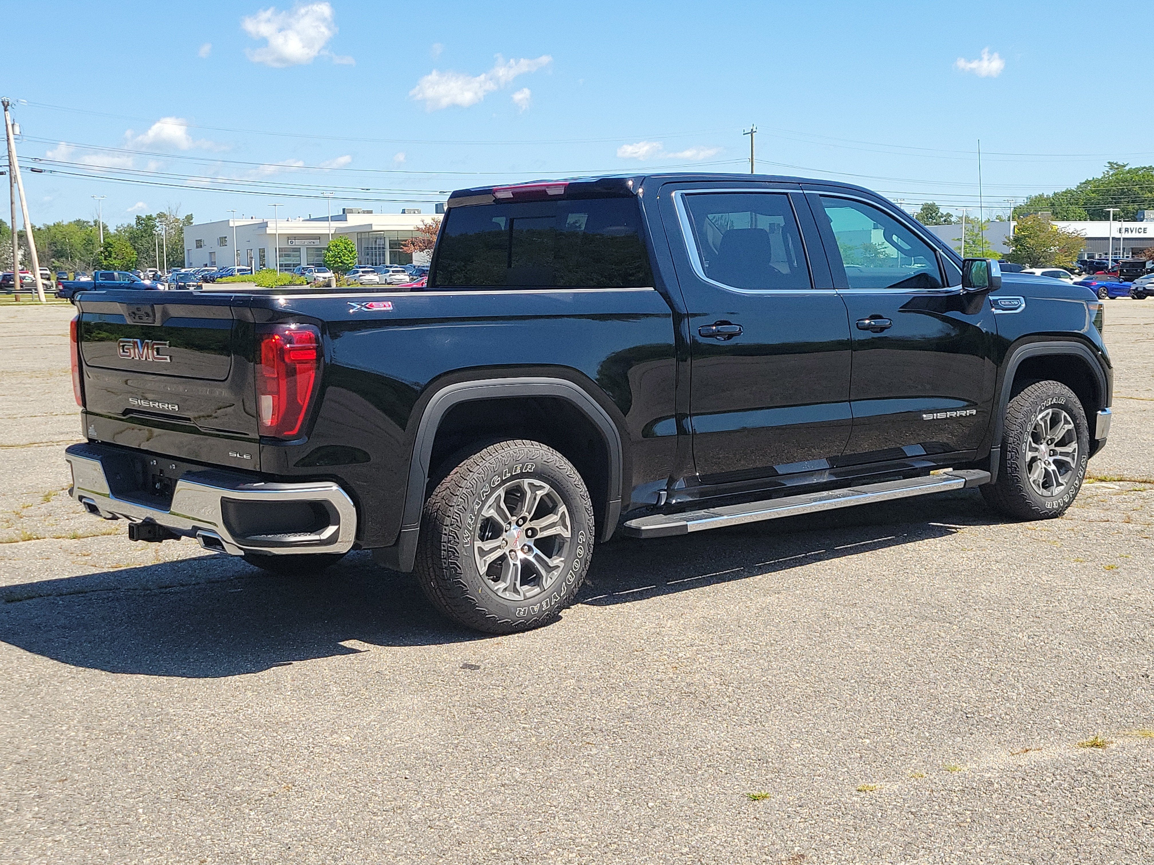 2026 GMC Sierra 1500 SLE