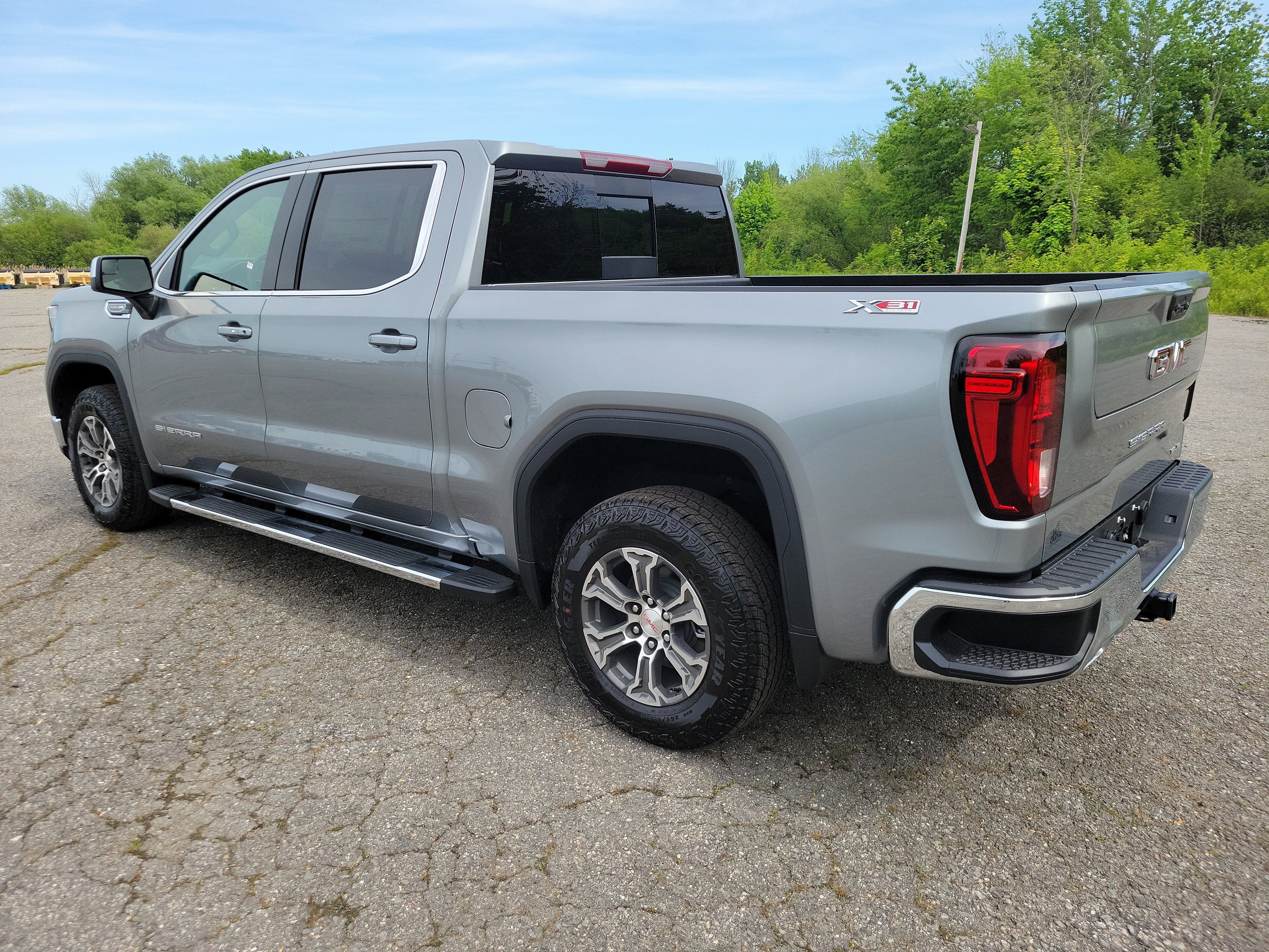 2026 GMC Sierra 1500 SLE