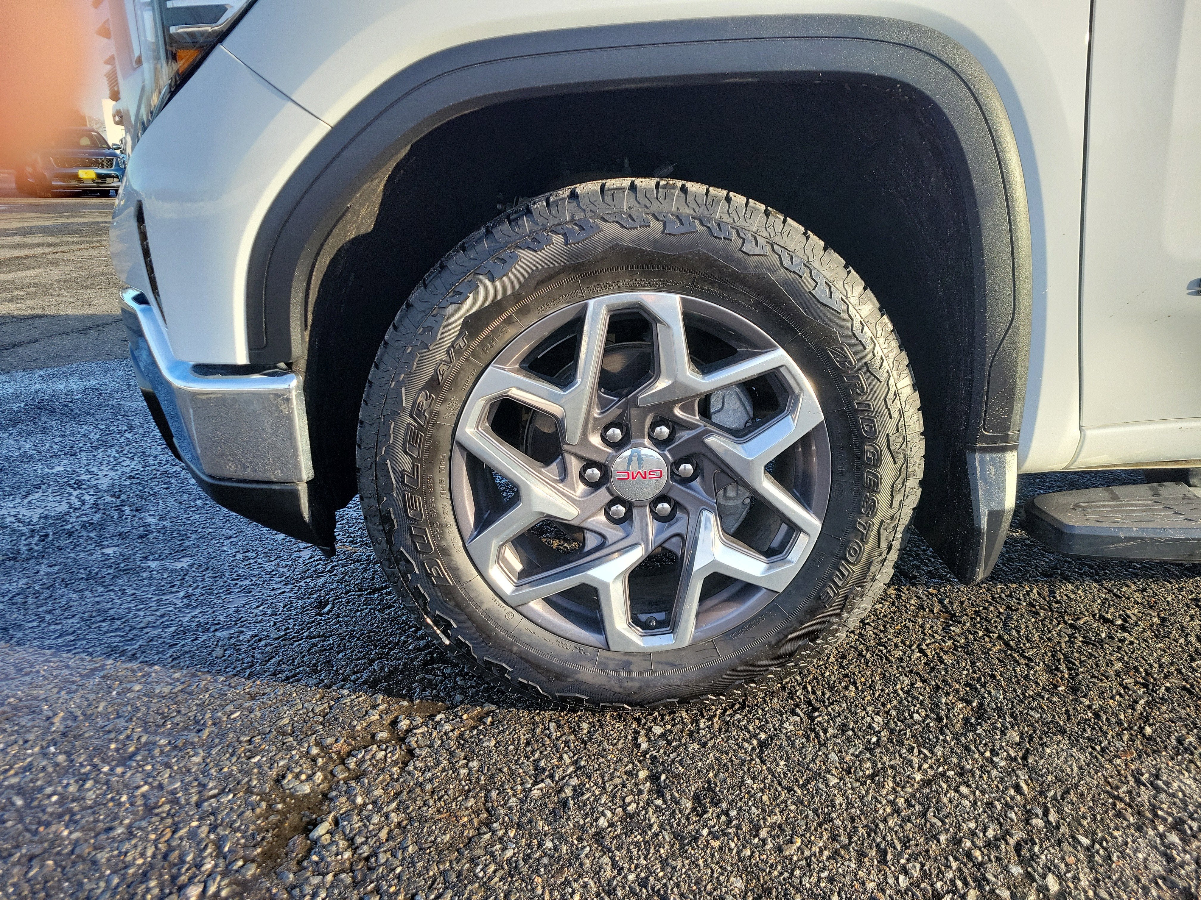2023 GMC Sierra 1500 SLT