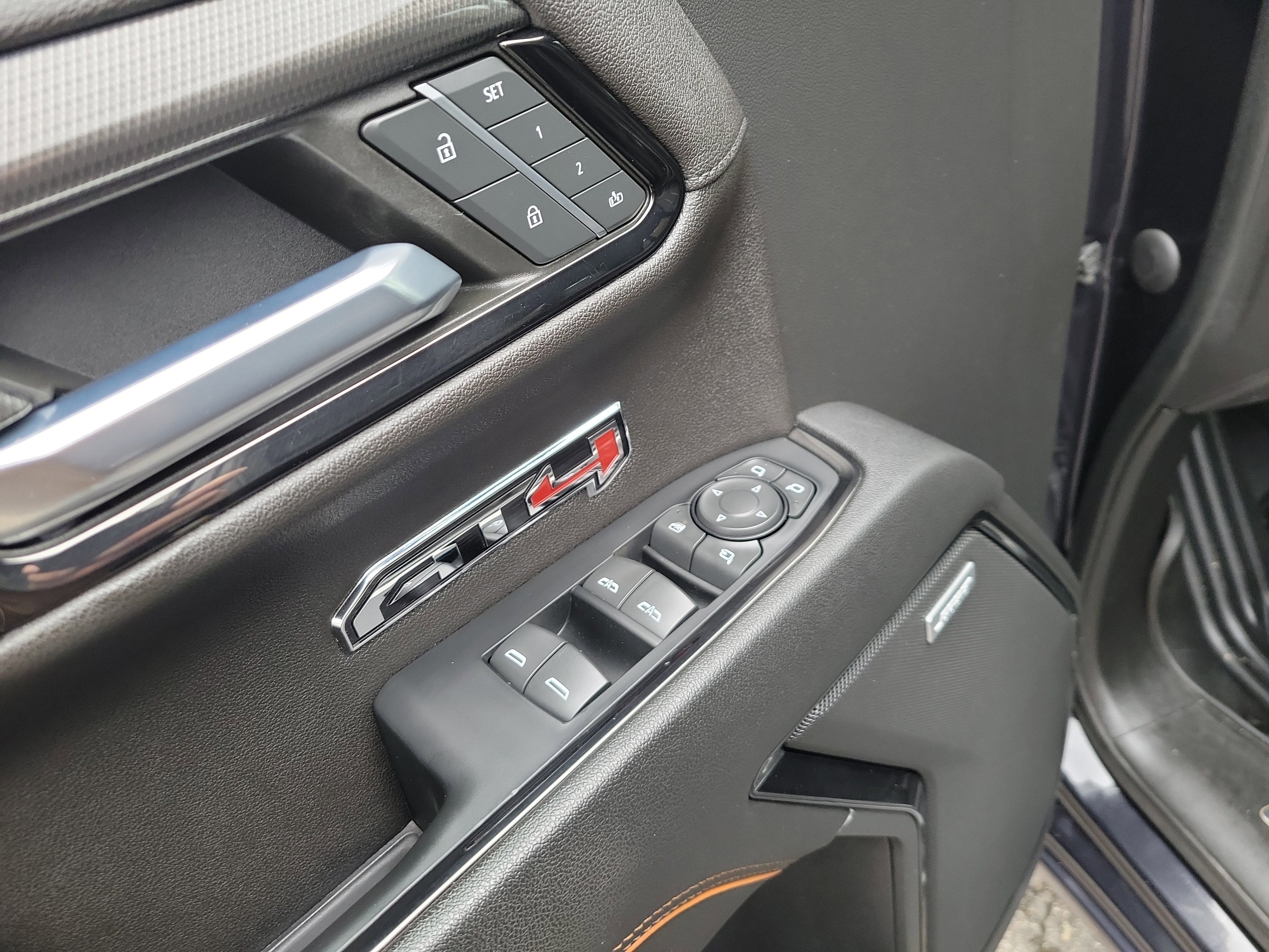 2023 GMC Sierra 1500 AT4