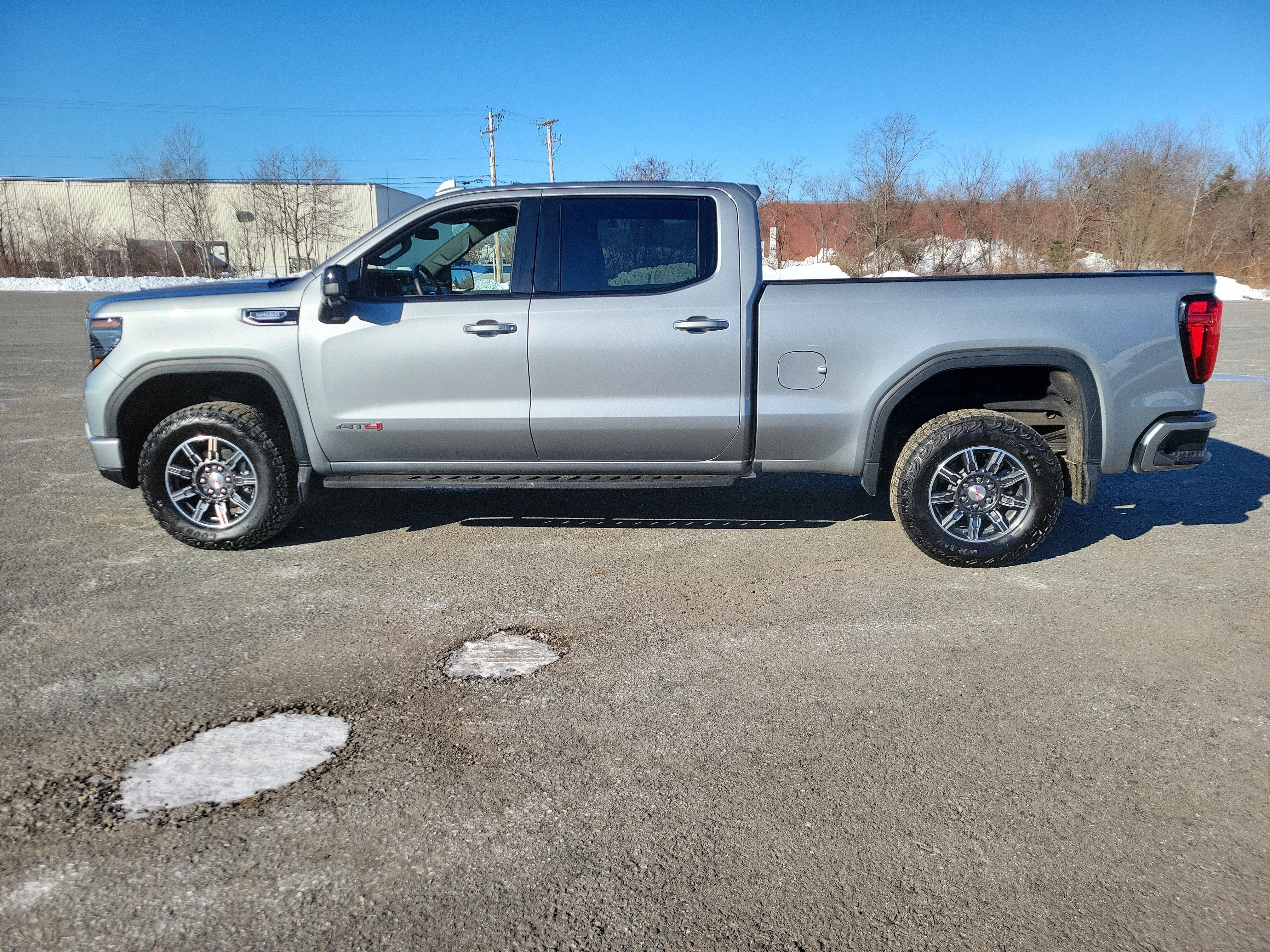2025 GMC Sierra 1500 AT4