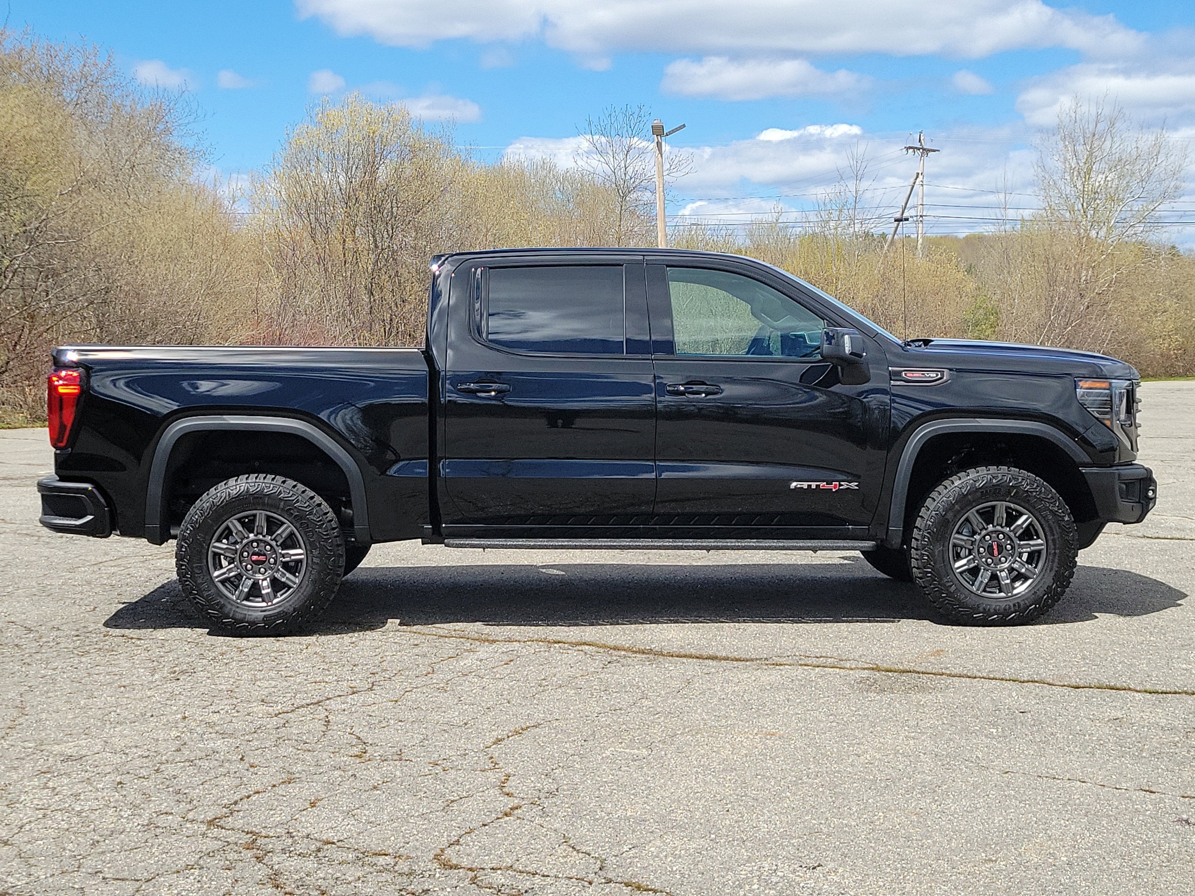 2026 GMC Sierra 1500 AT4X