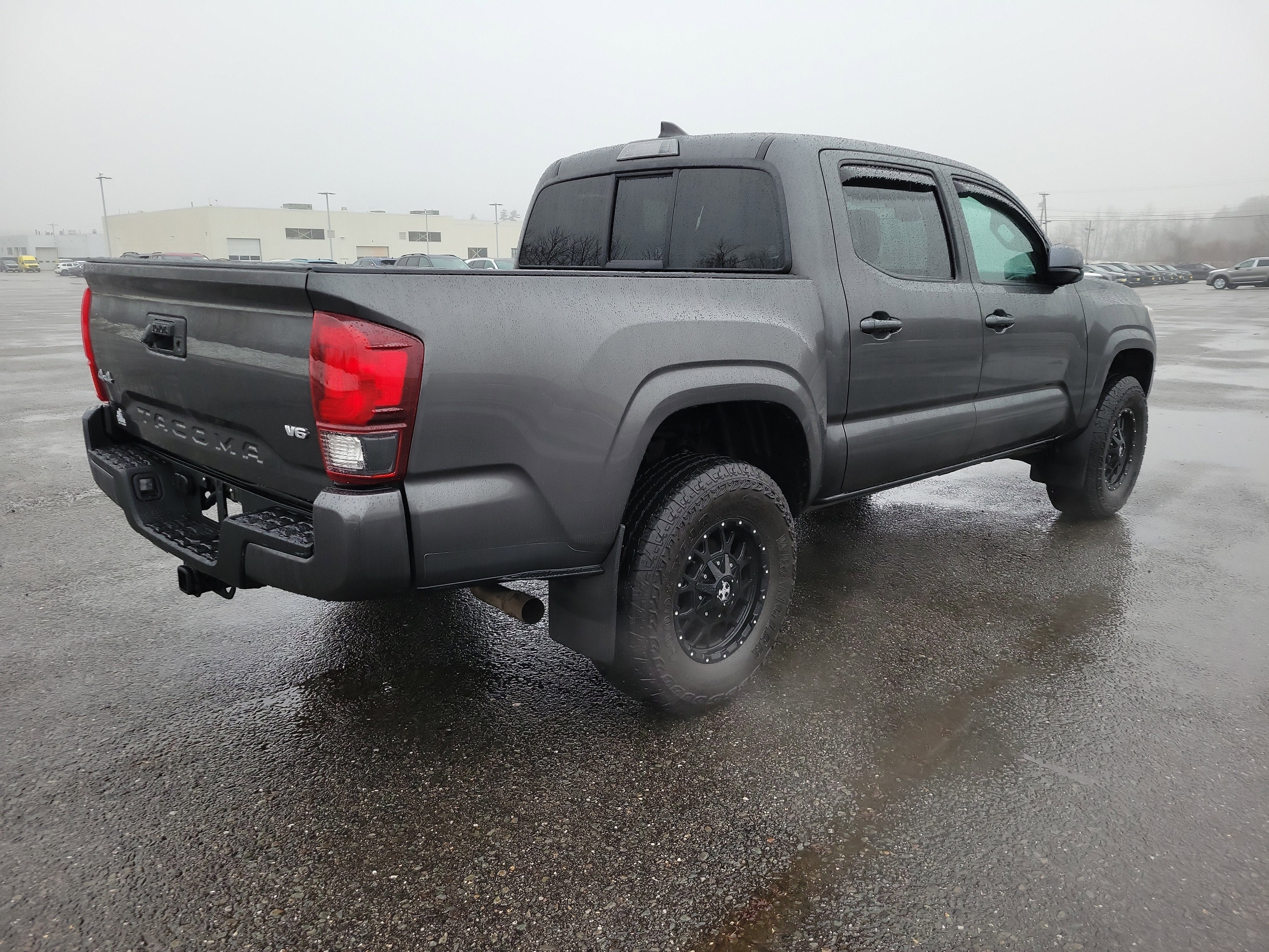 2018 Toyota Tacoma SR V6