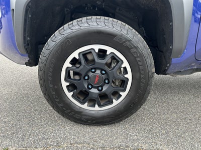 2024 Toyota Tacoma 4WD SR5