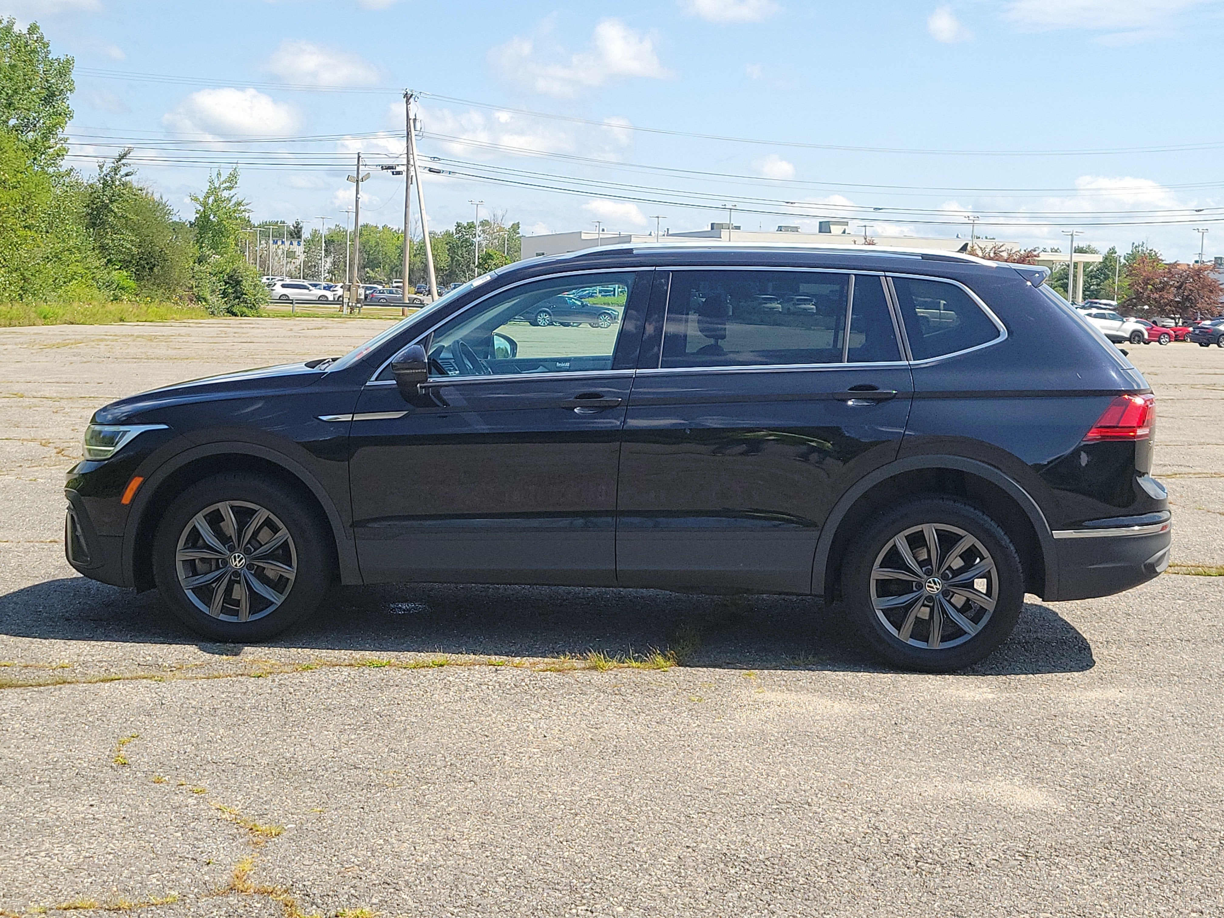 2022 Volkswagen Tiguan 2.0T SE