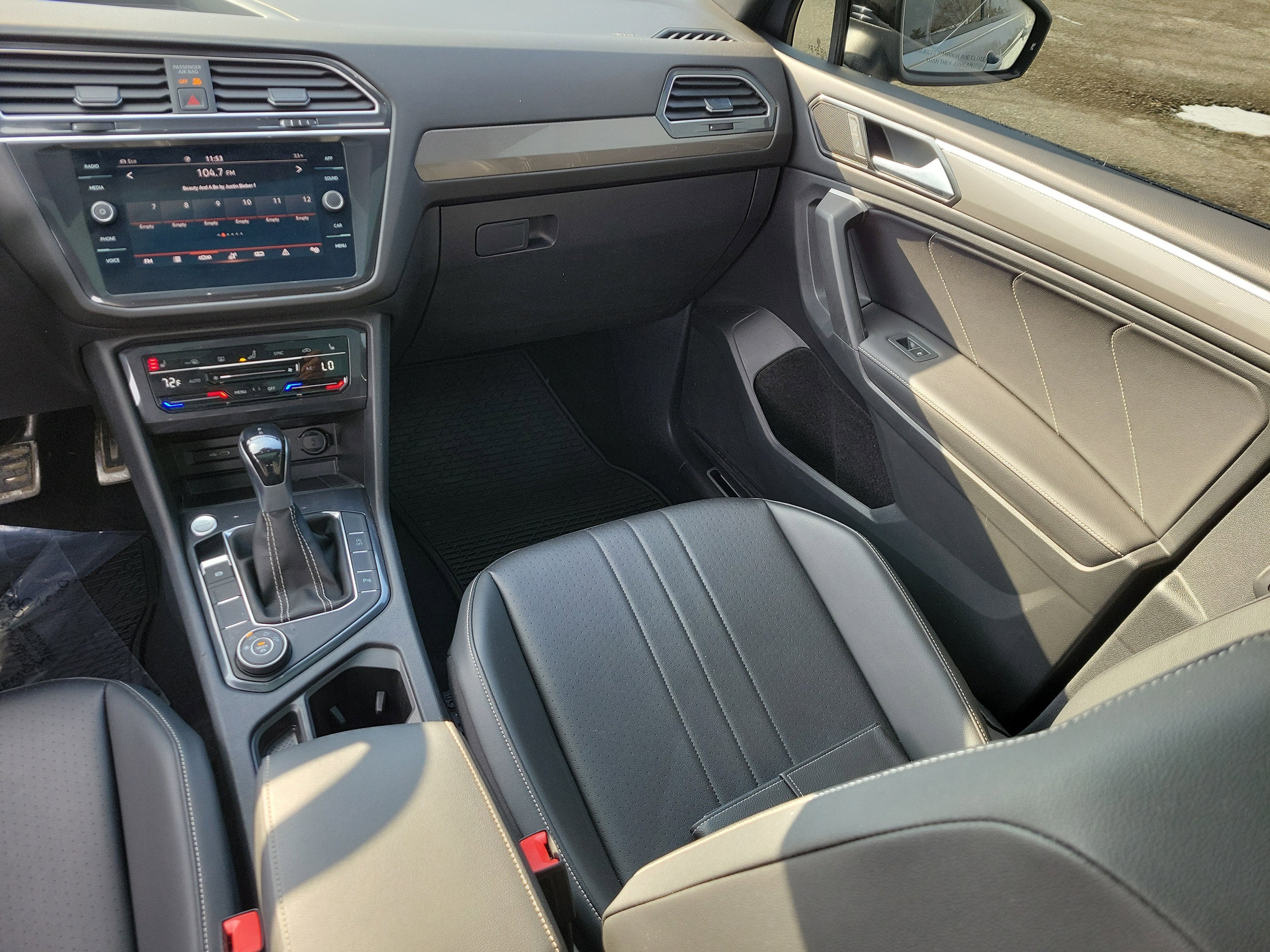 2023 Volkswagen Tiguan 2.0T SE R-Line Black