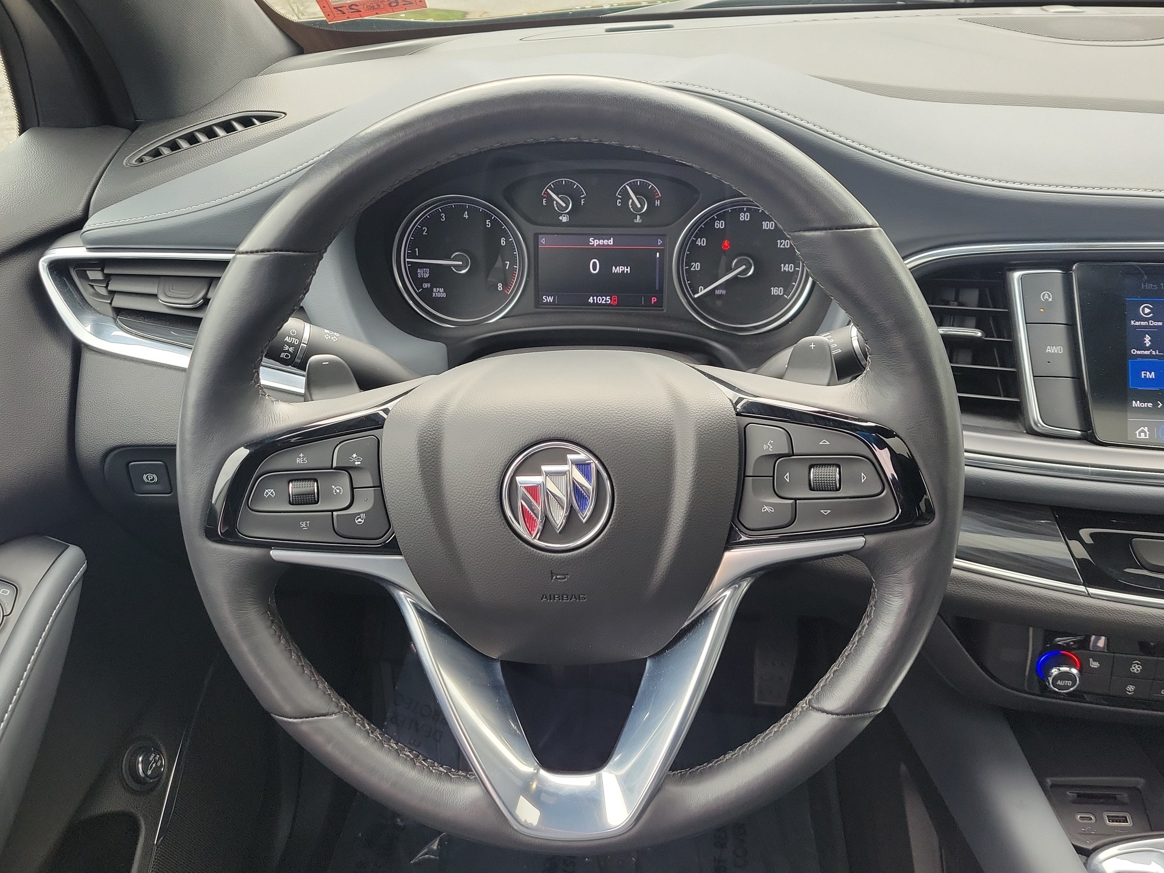 2023 Buick Enclave Essence