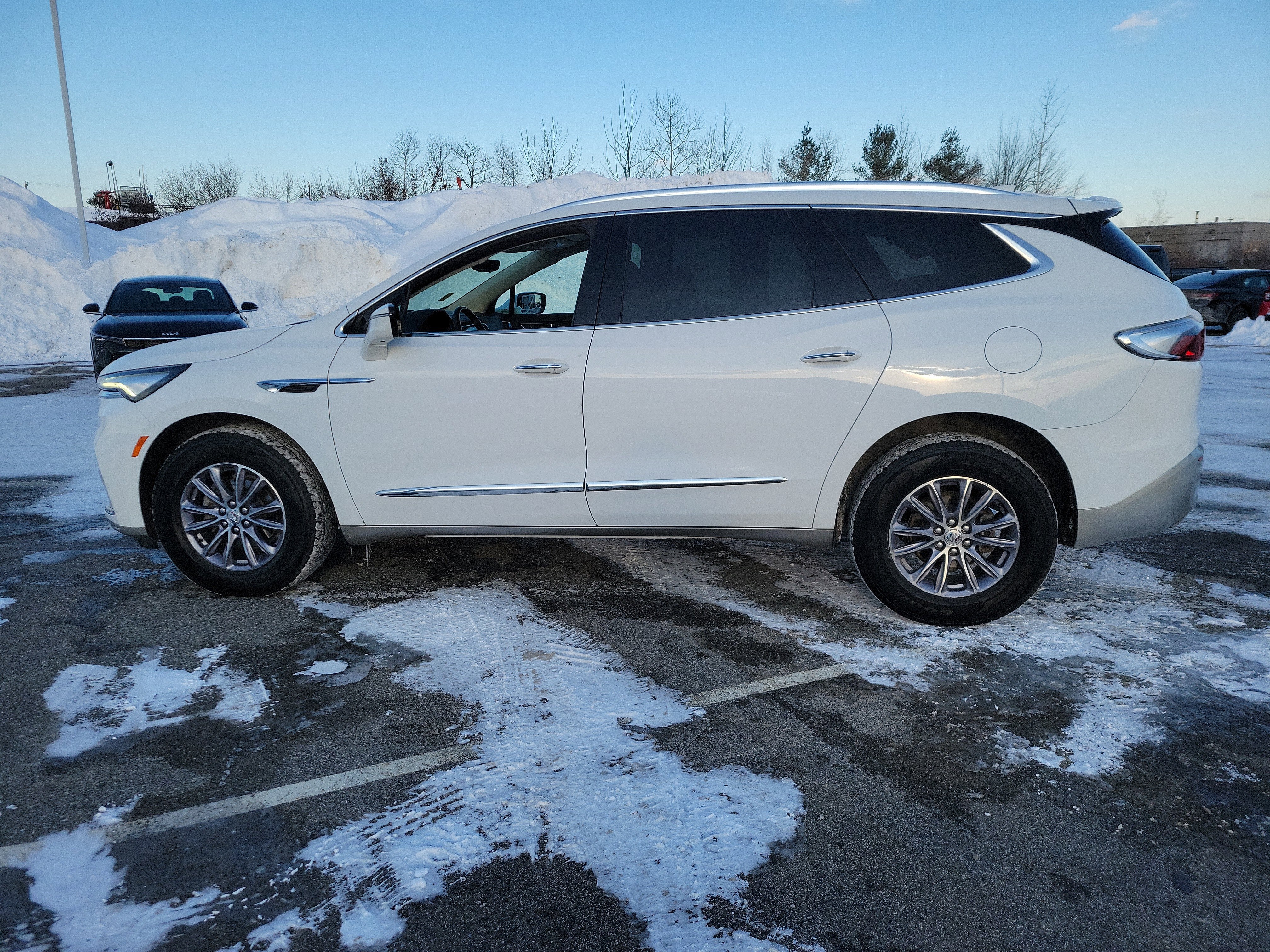 2023 Buick Enclave Essence