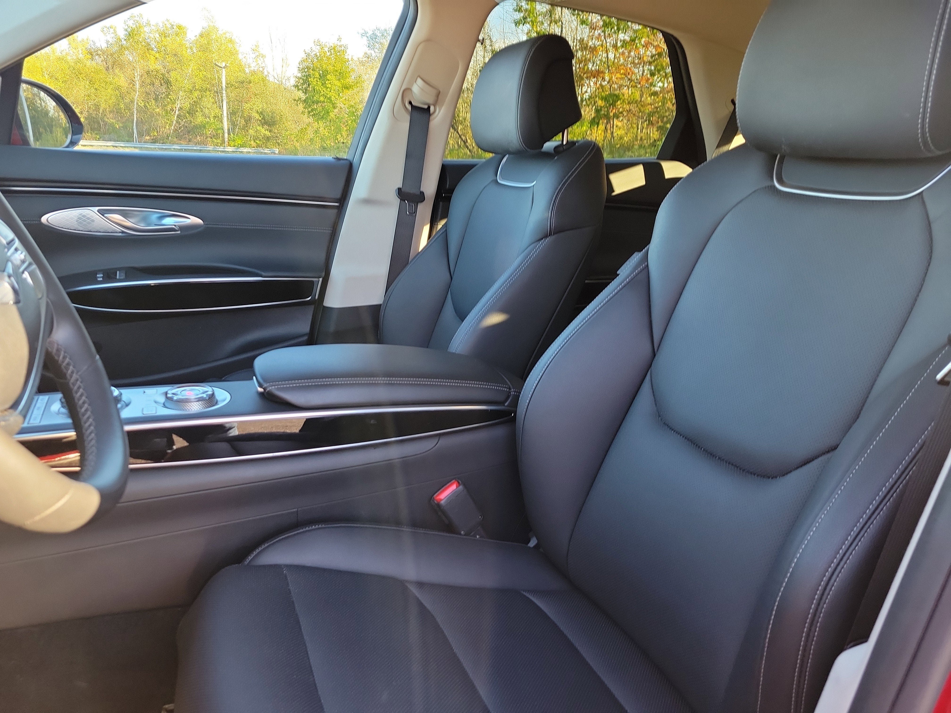 2025 Genesis GV70 2.5T AWD