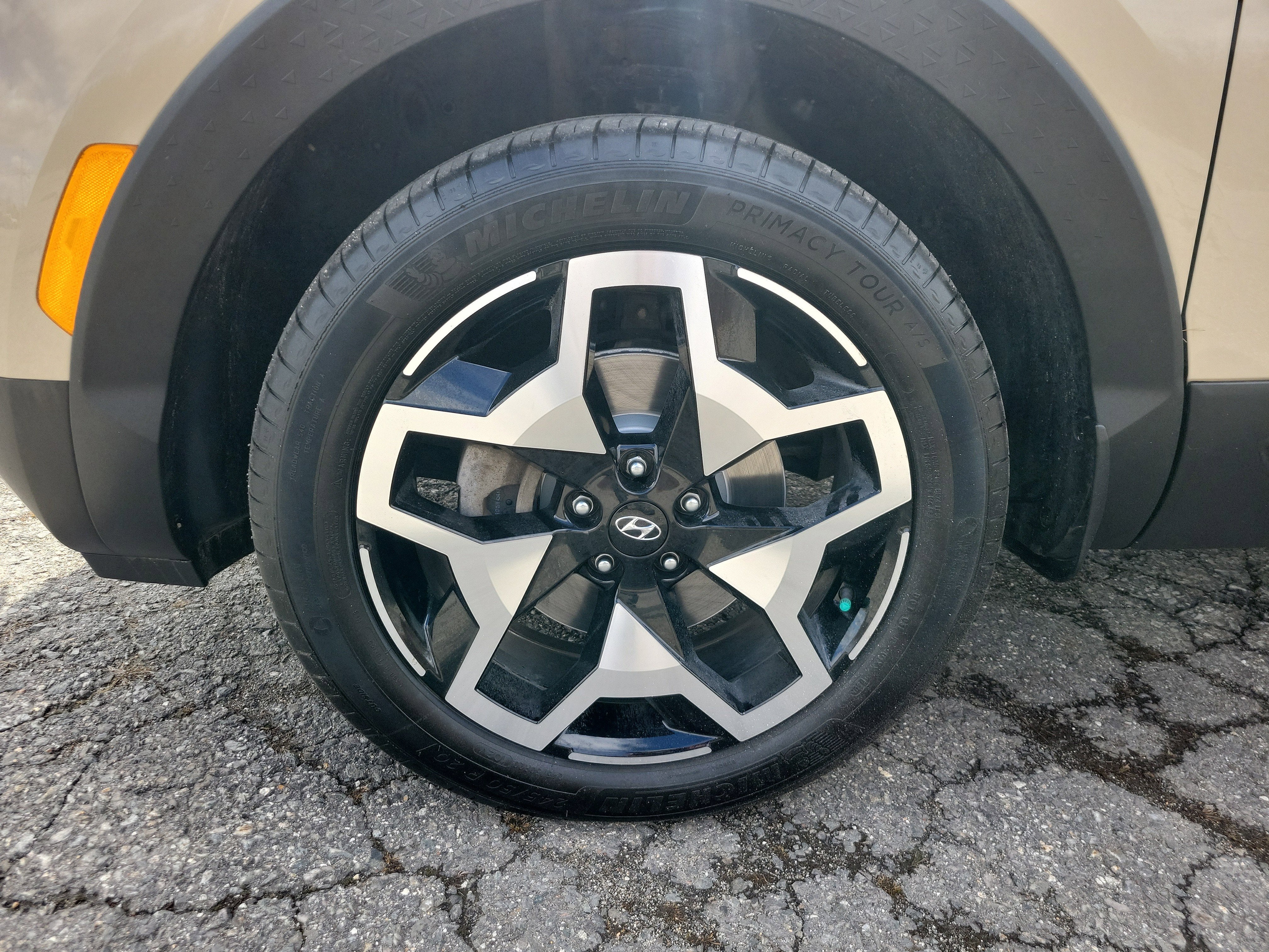 2023 Hyundai Santa Cruz Limited