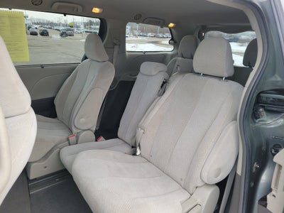 2011 Toyota Sienna LE V6