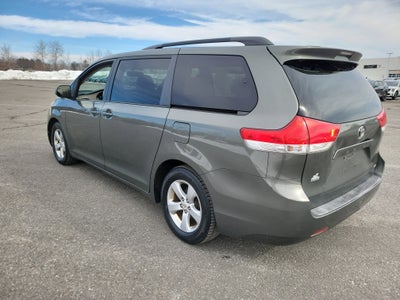 2011 Toyota Sienna LE V6