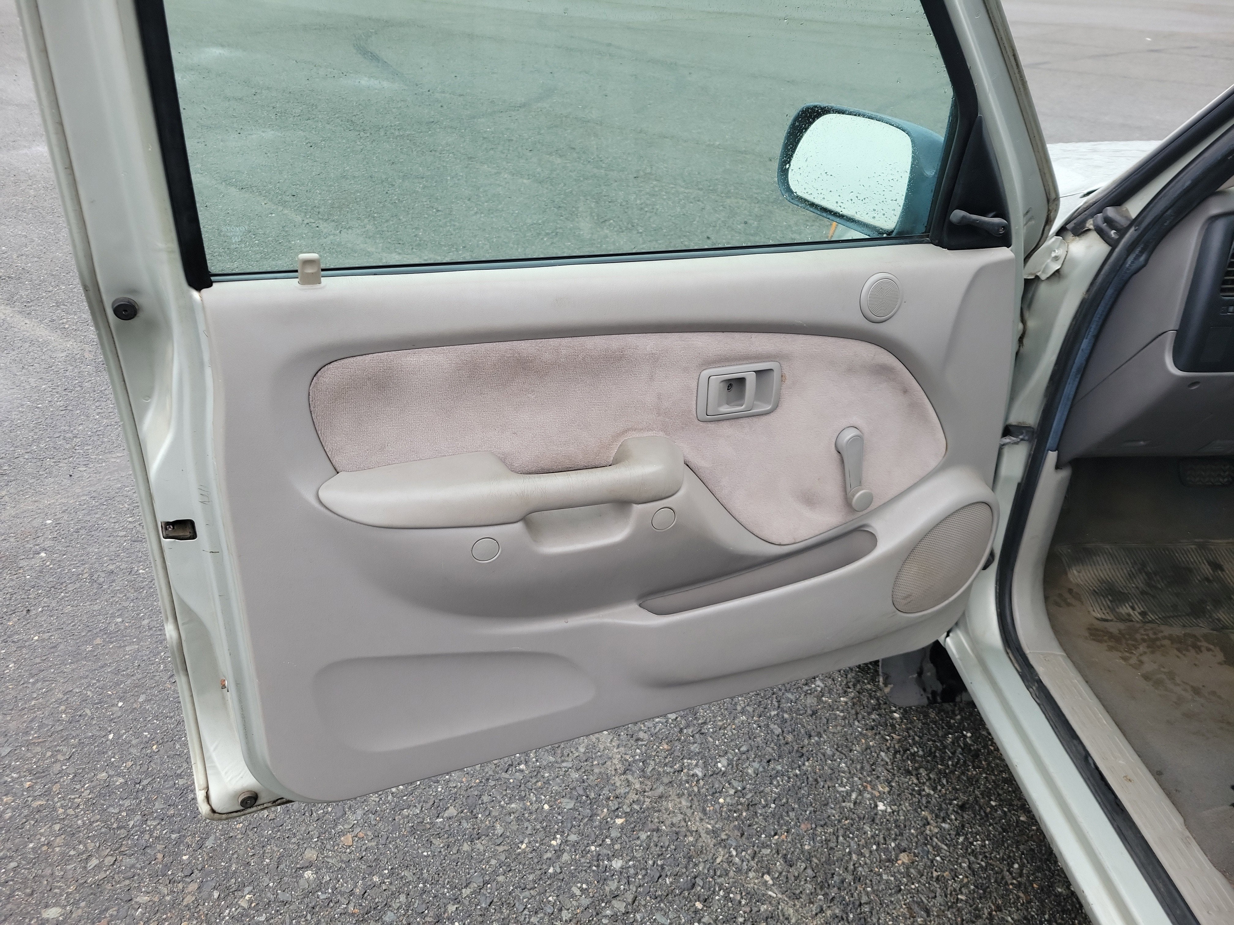 2004 Toyota Tacoma Pickup 2D 6 ft