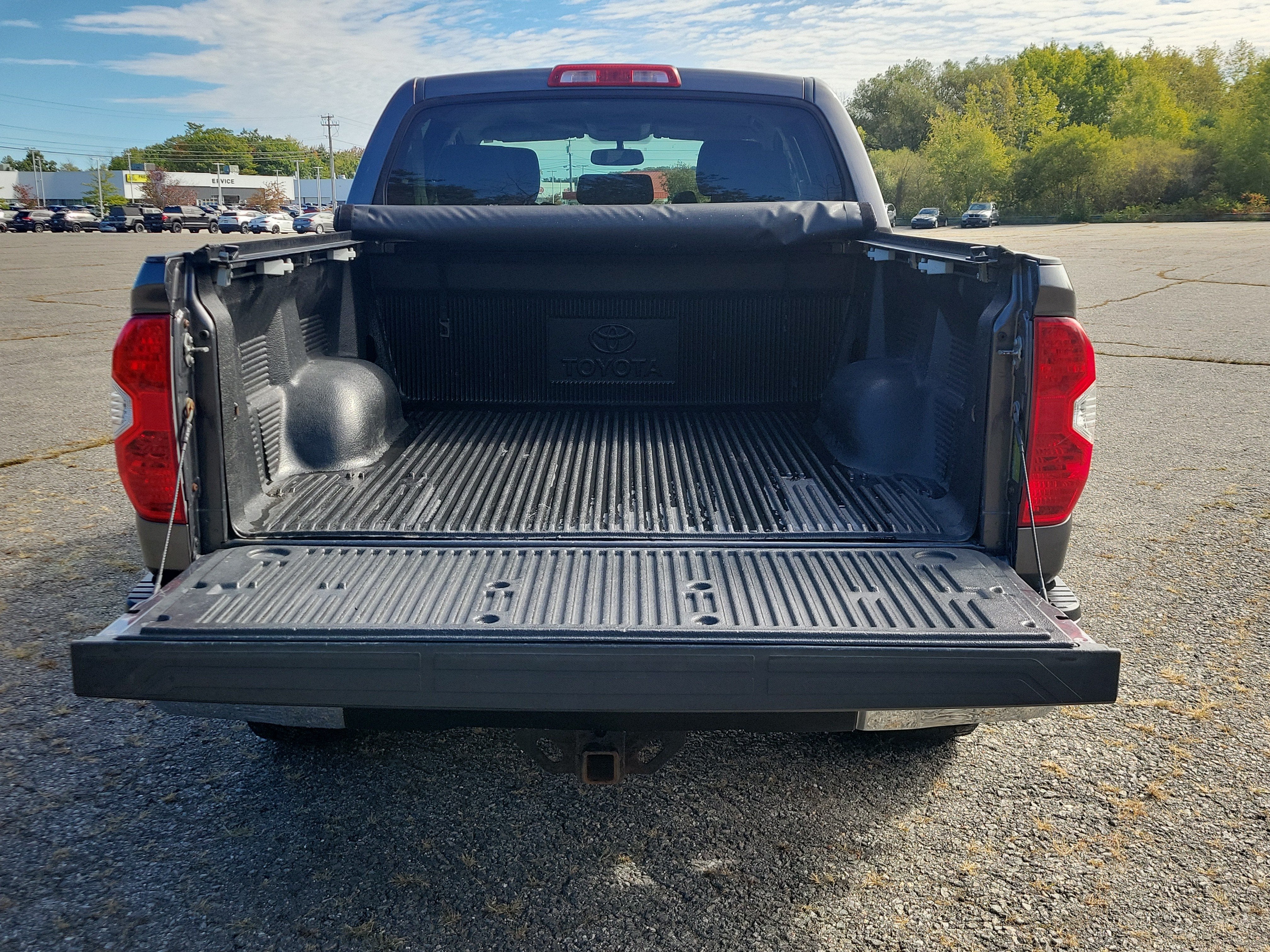 2015 Toyota Tundra 4WD Truck SR5