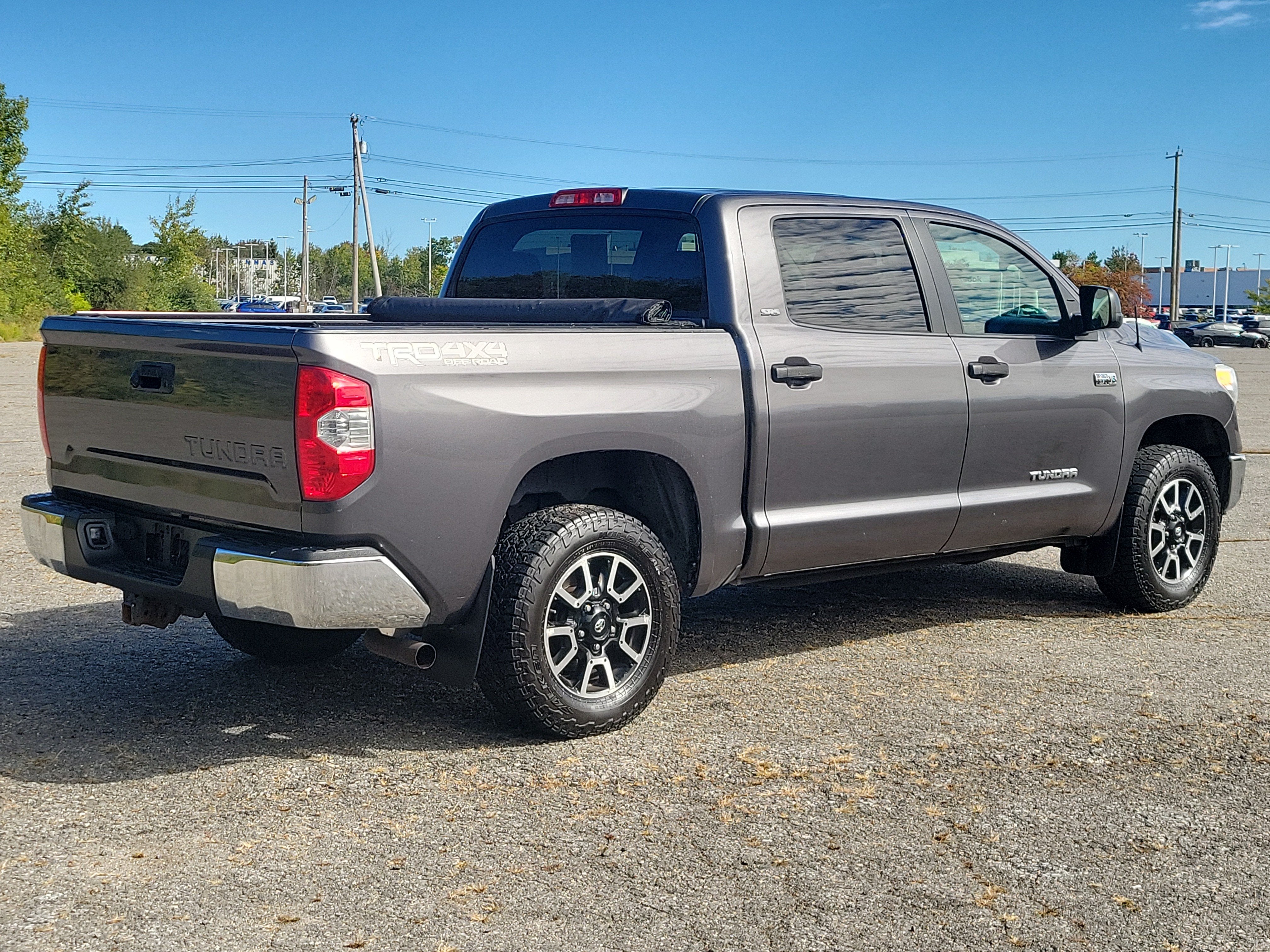 2015 Toyota Tundra 4WD Truck SR5