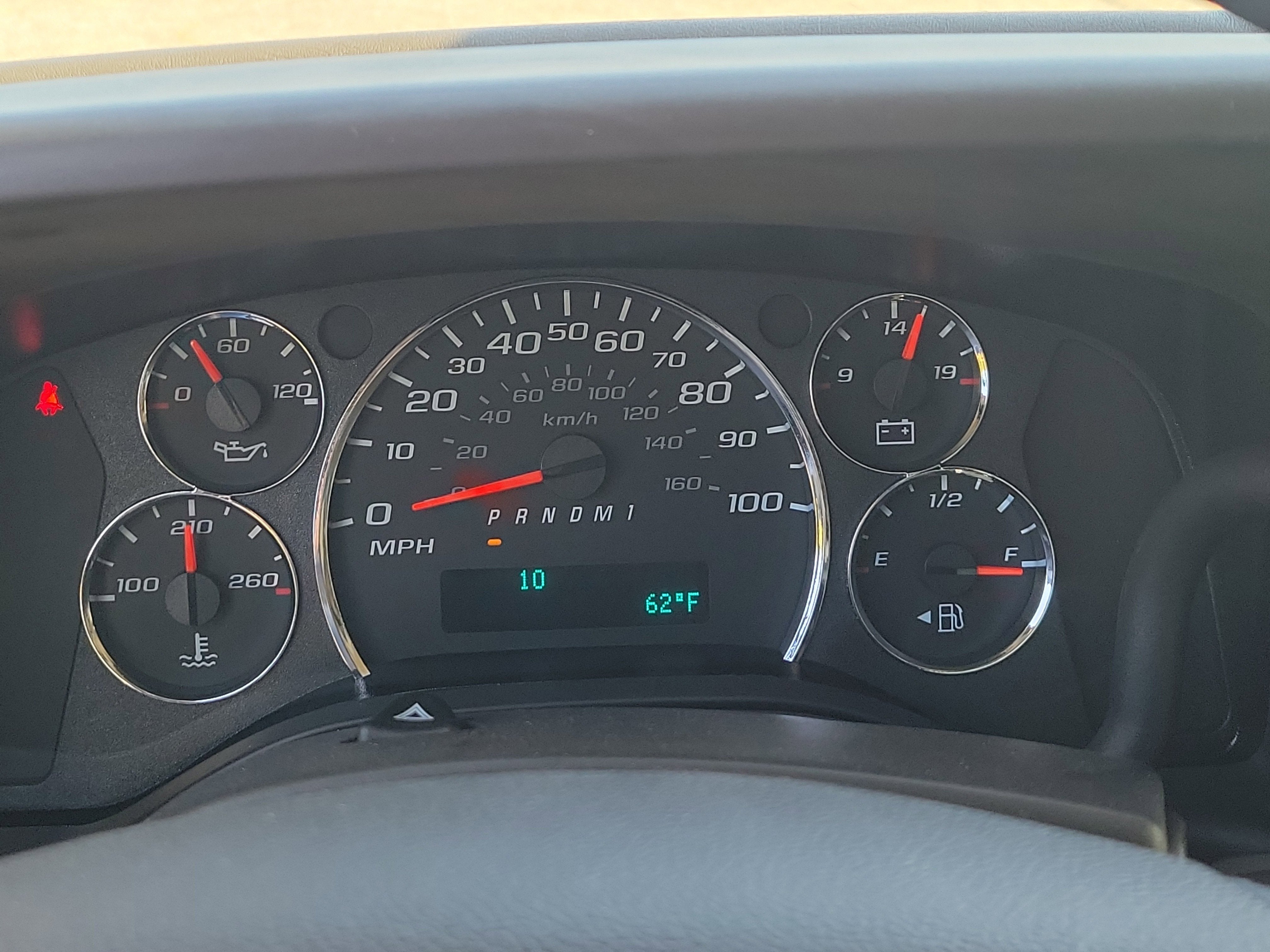 2025 GMC Savana Cutaway 3500 1WT