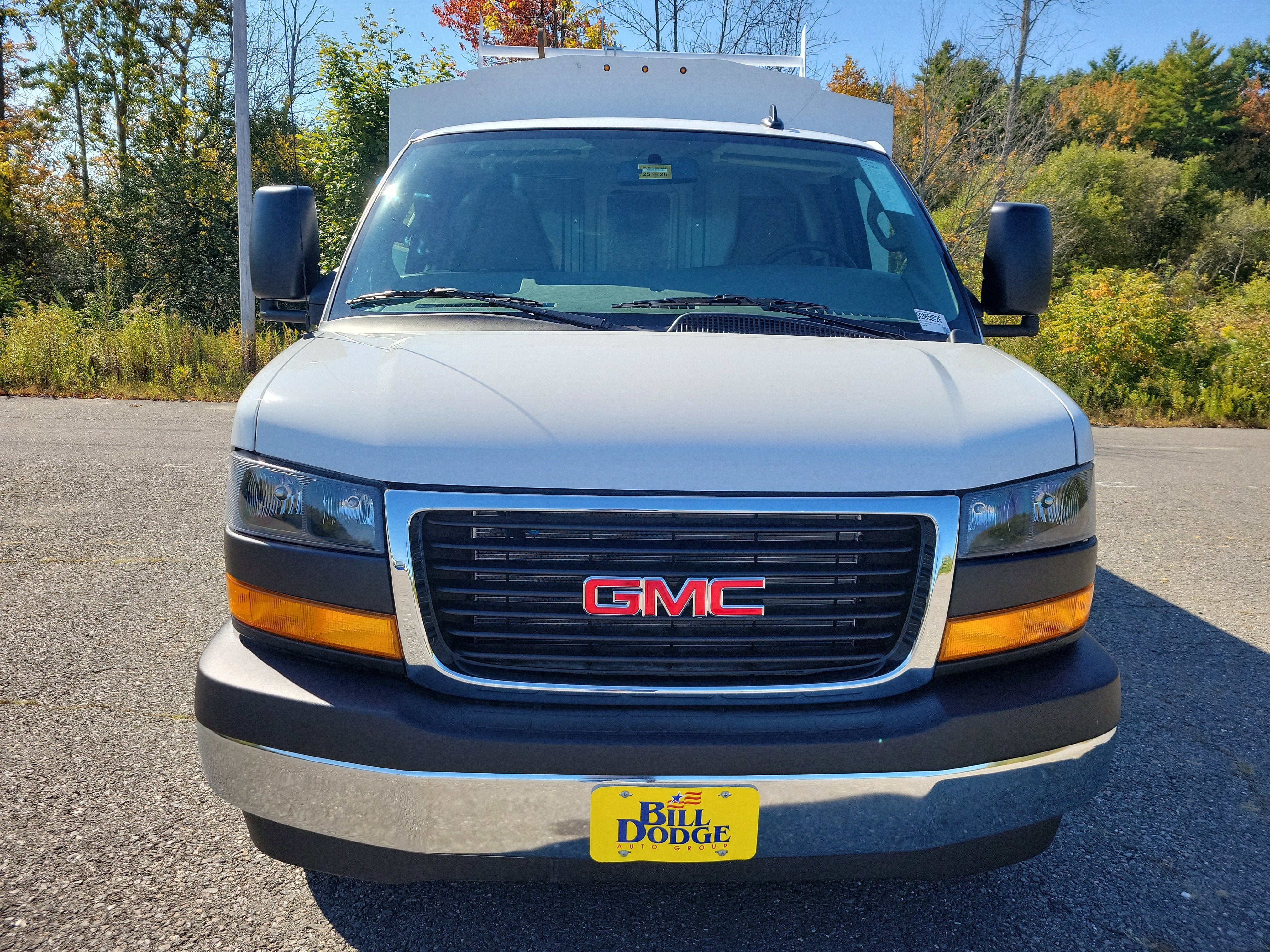 2025 GMC Savana Cutaway 3500 1WT