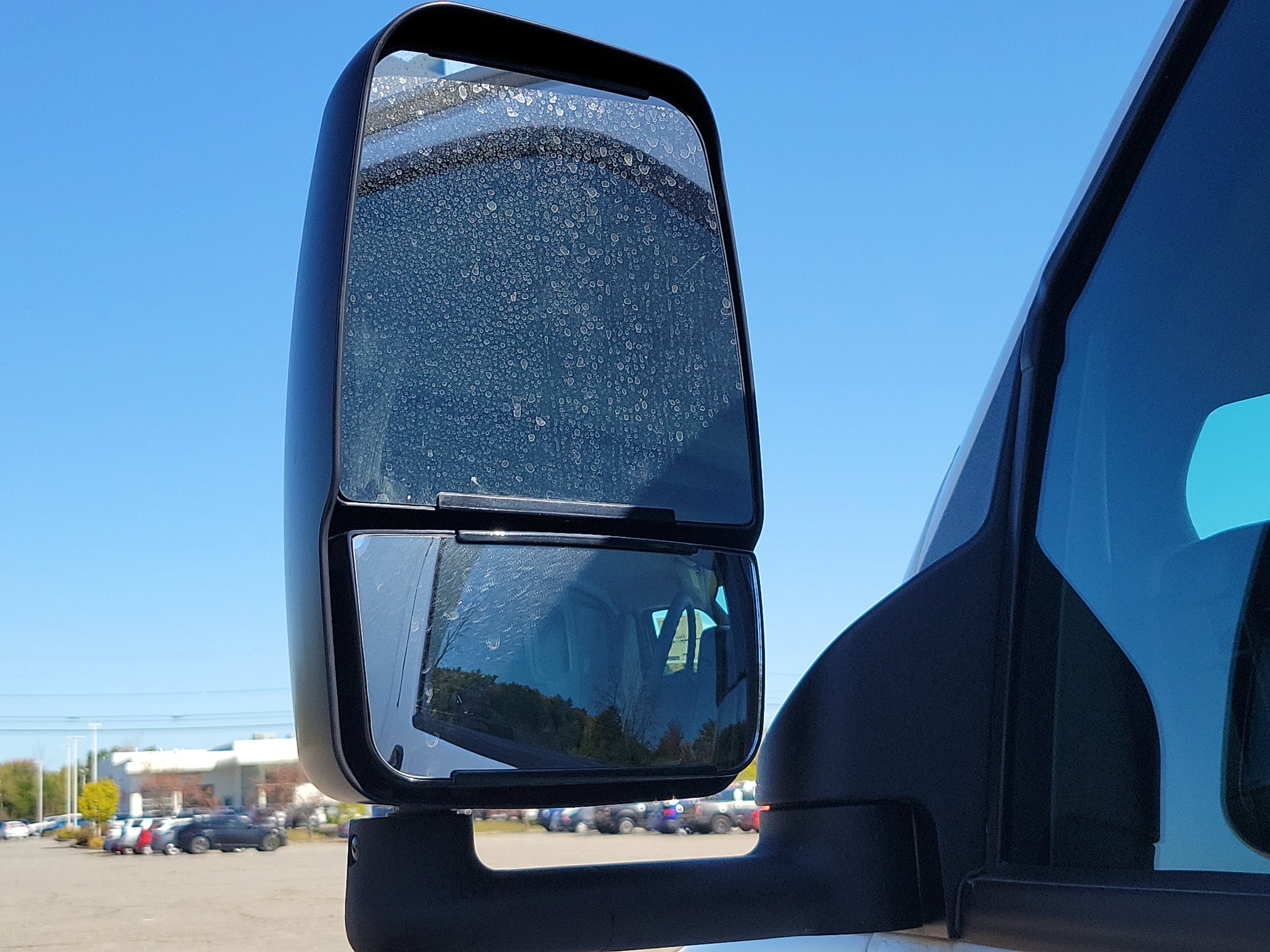 2025 GMC Savana Cutaway 3500 1WT