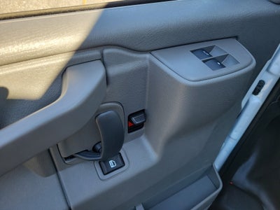 2025 GMC Savana Cutaway 3500 1WT