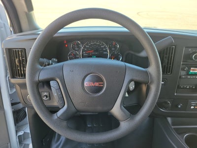 2025 GMC Savana Cutaway 3500 1WT