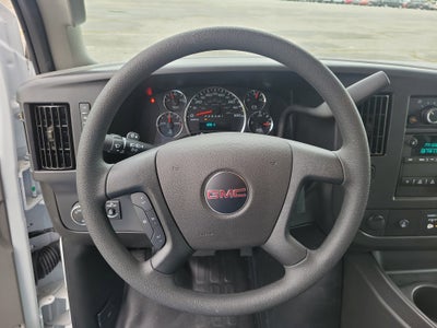 2025 GMC Savana Cutaway 3500 1WT