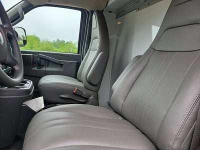 2025 GMC Savana Cutaway 3500 1WT