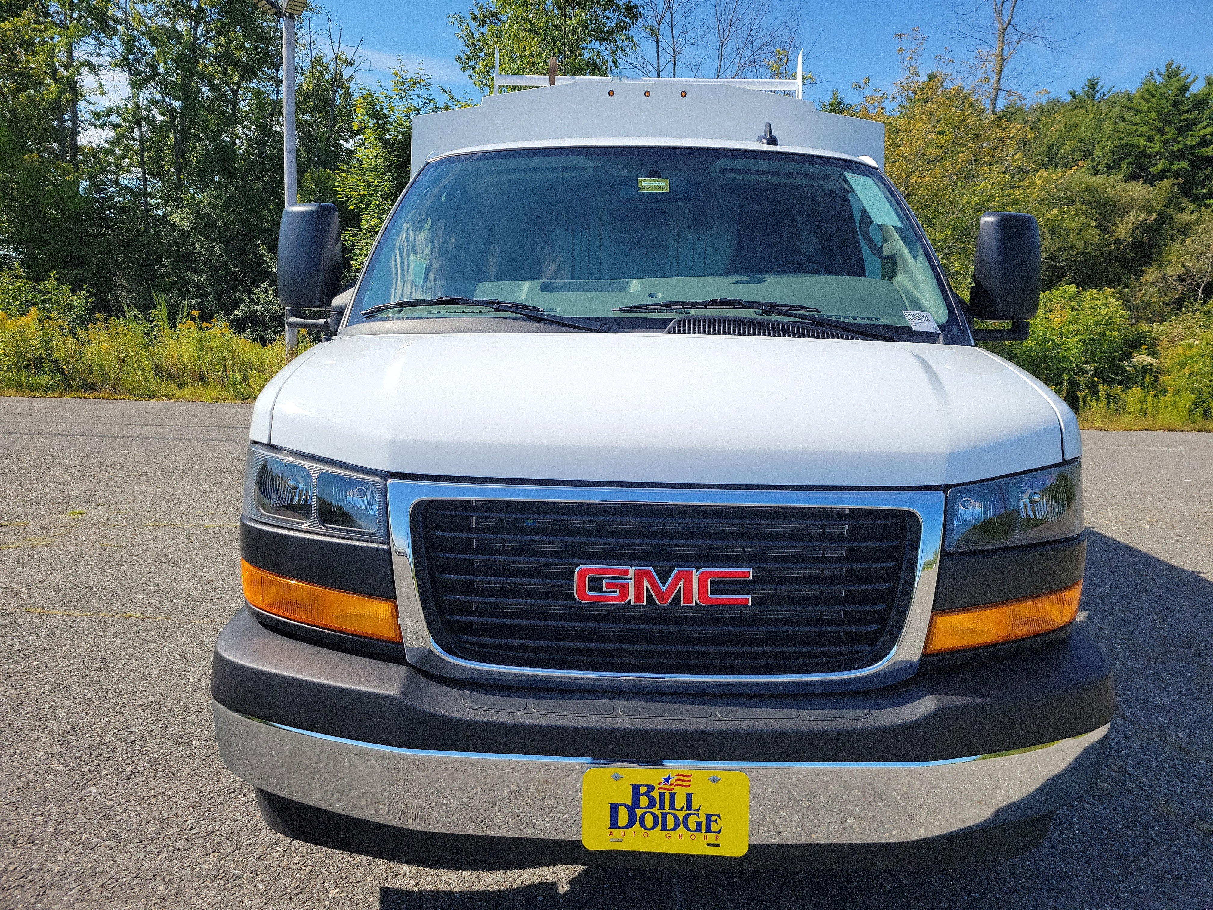 2025 GMC Savana Cutaway 3500 1WT