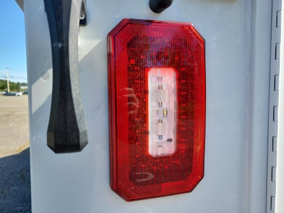 2025 GMC Savana Cutaway 3500 1WT