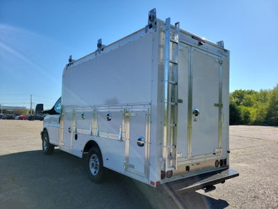 2025 GMC Savana Cutaway 3500 1WT