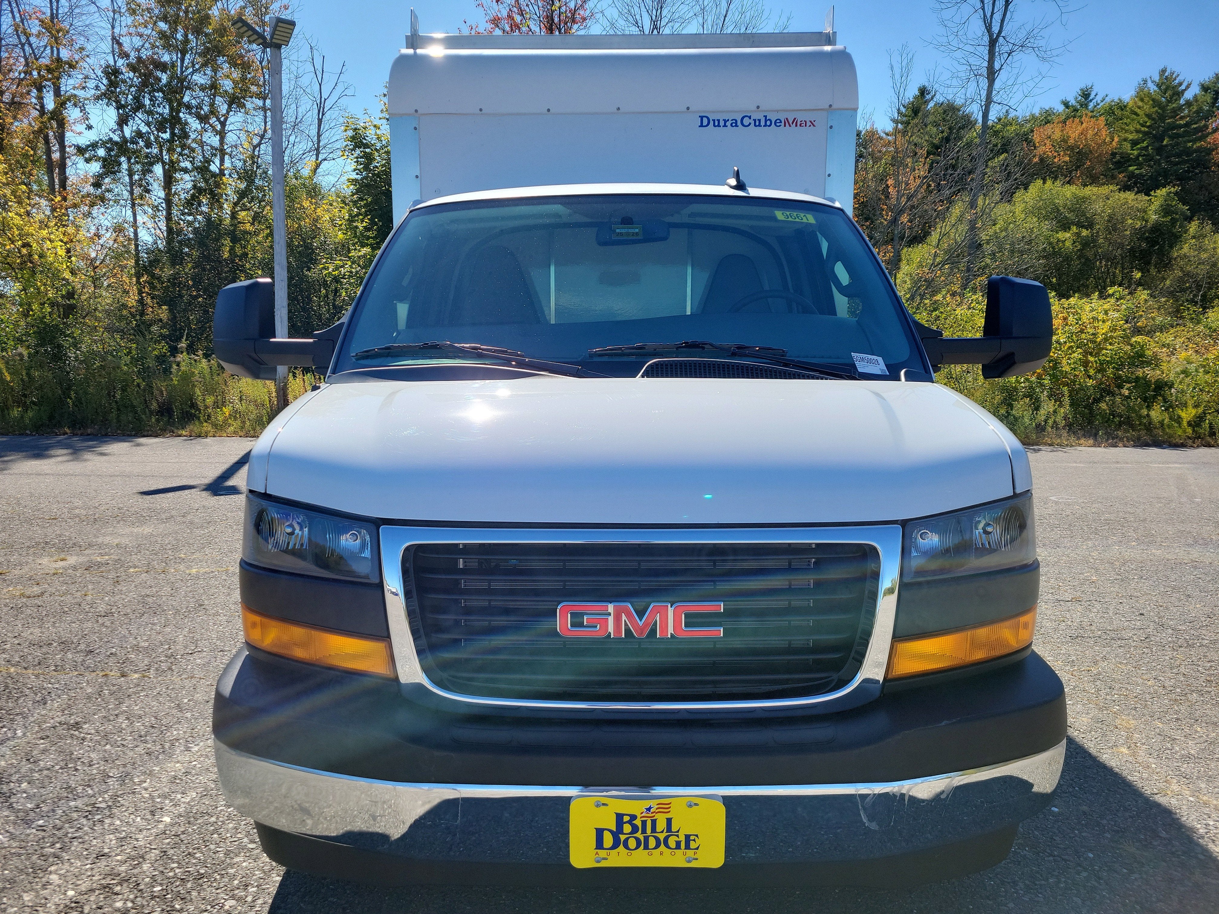 2025 GMC Savana Cutaway 3500 1WT