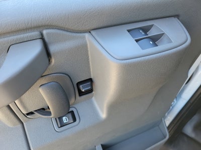 2025 GMC Savana Cutaway 3500 1WT