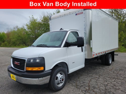 2025 GMC Savana Cutaway 3500 1WT