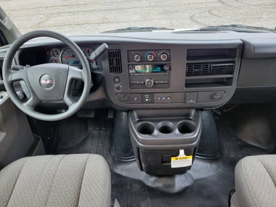2025 GMC Savana Cutaway 3500 1WT