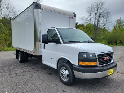 2025 GMC Savana Cutaway 3500 1WT