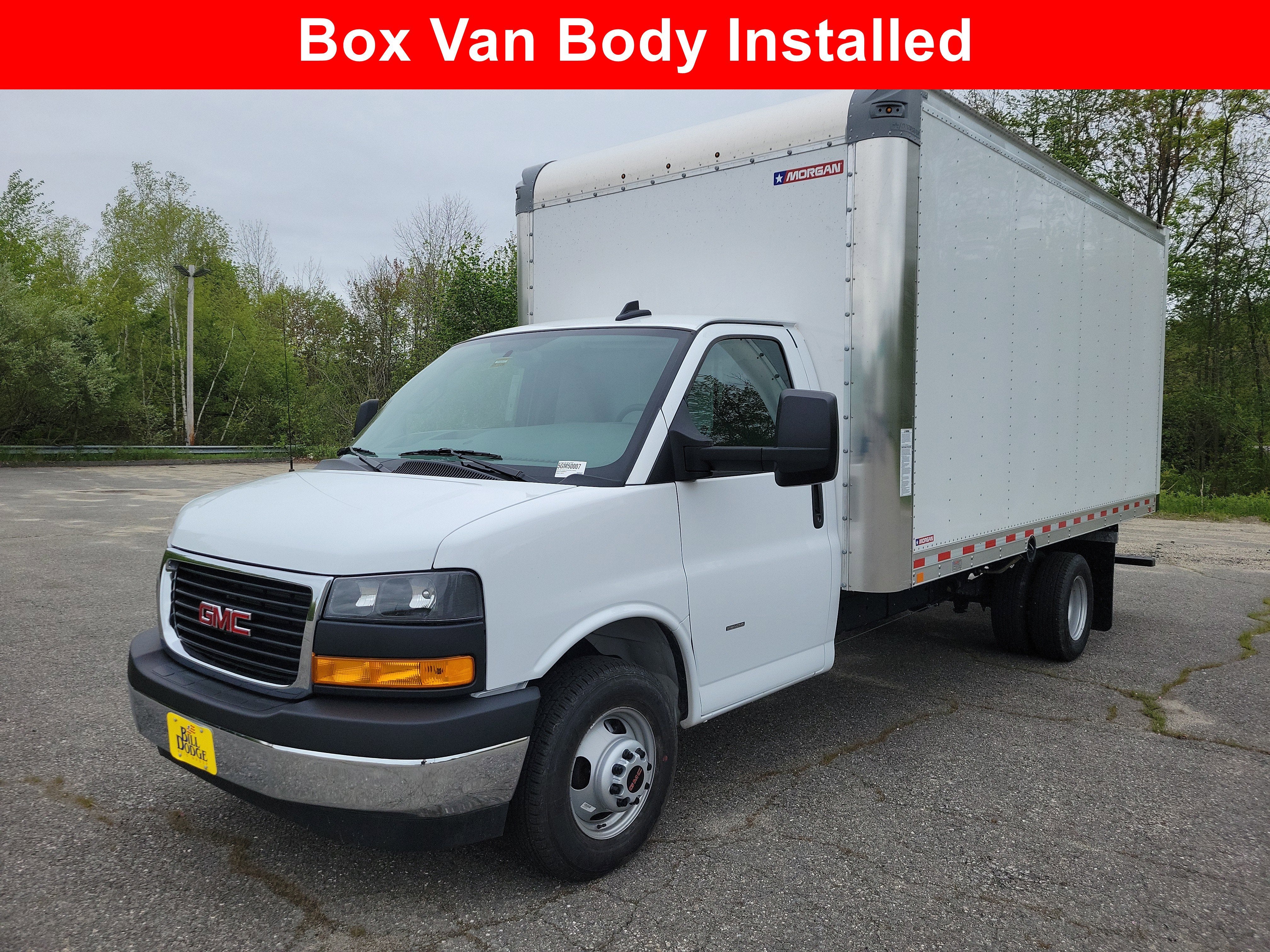 2025 GMC Savana Cutaway 3500 1WT